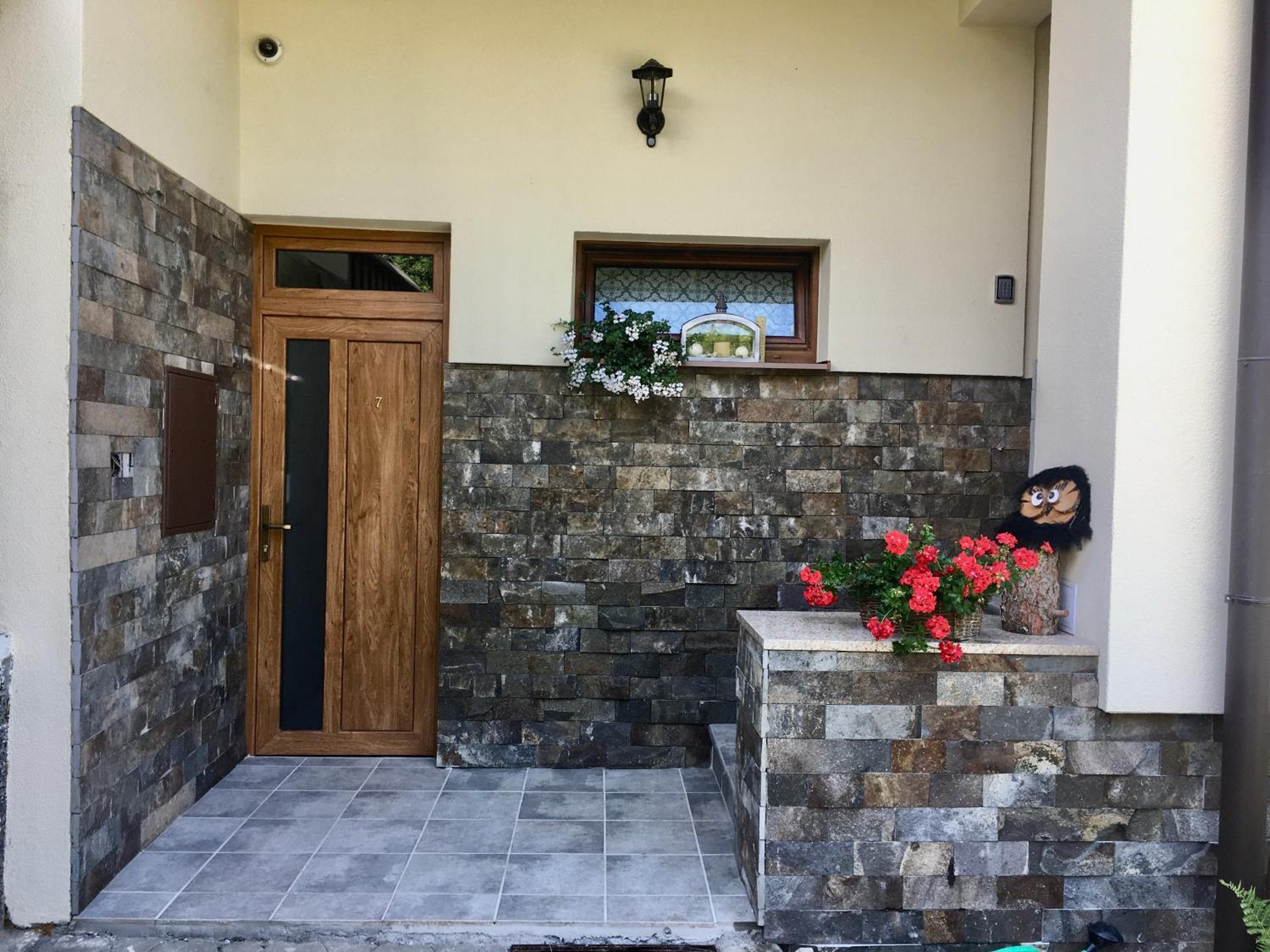 Apartment with Garden View - Photo 3