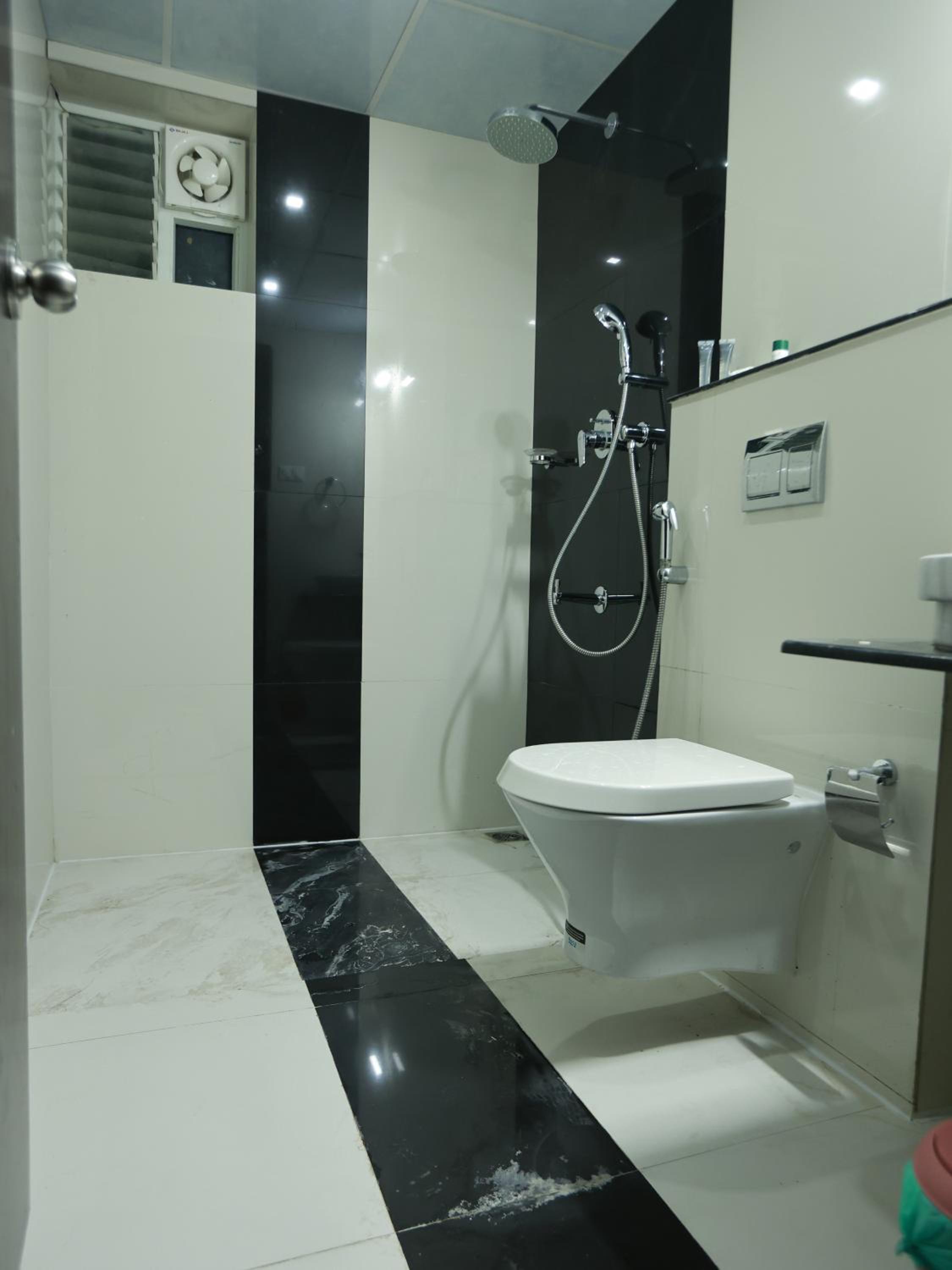 Three Bedroom Standard Suite photo 2