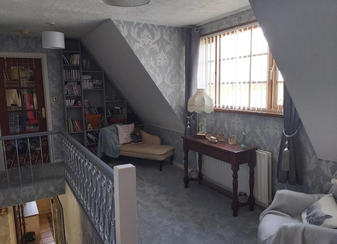 Budget Twin Room - Photo 5