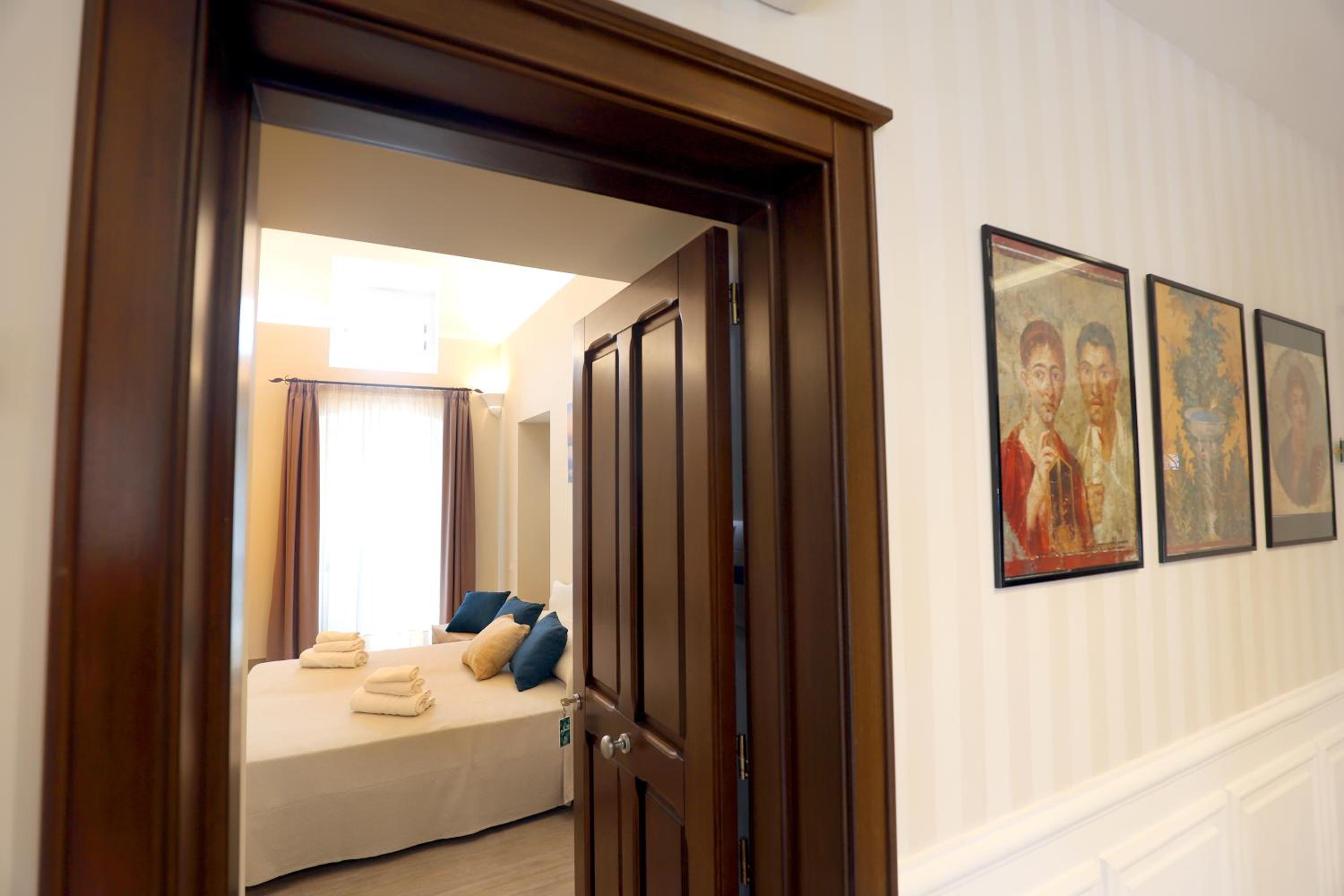 Triple Room with Private Bathroom - Photo 19