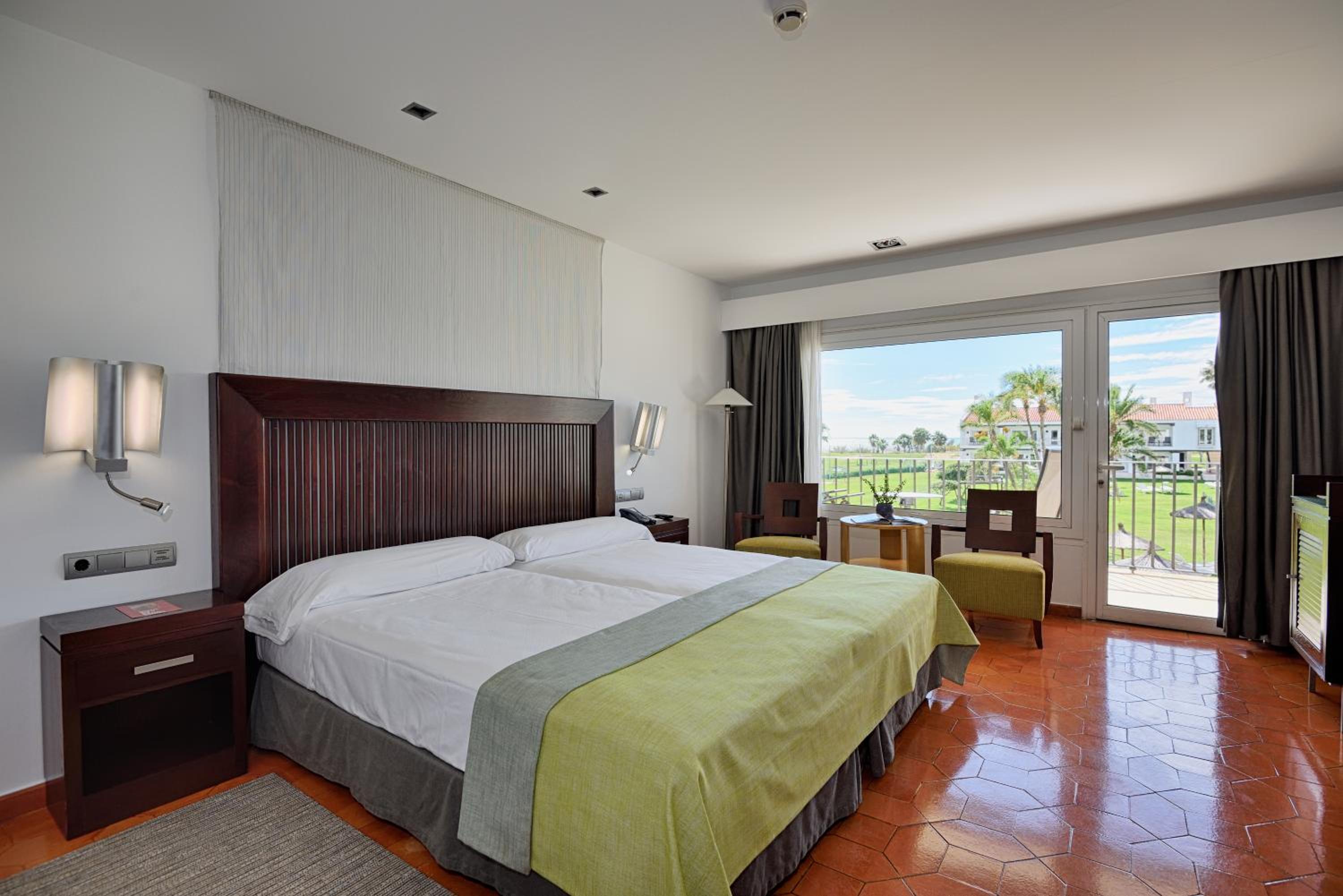 Habitación Doble Estándar (2 Adultos + 1 Niño)