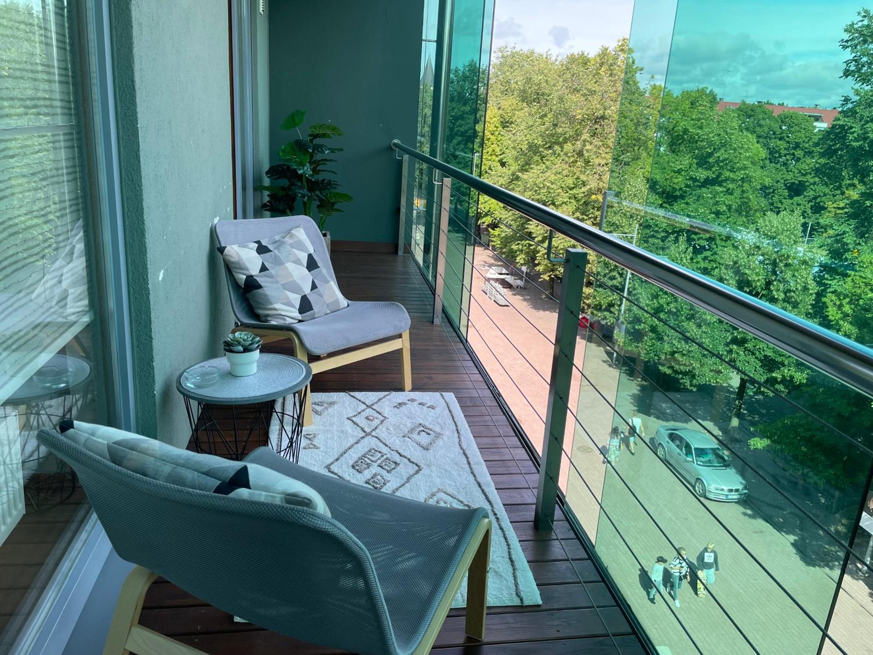 One-Bedroom Apartment - Photo 3