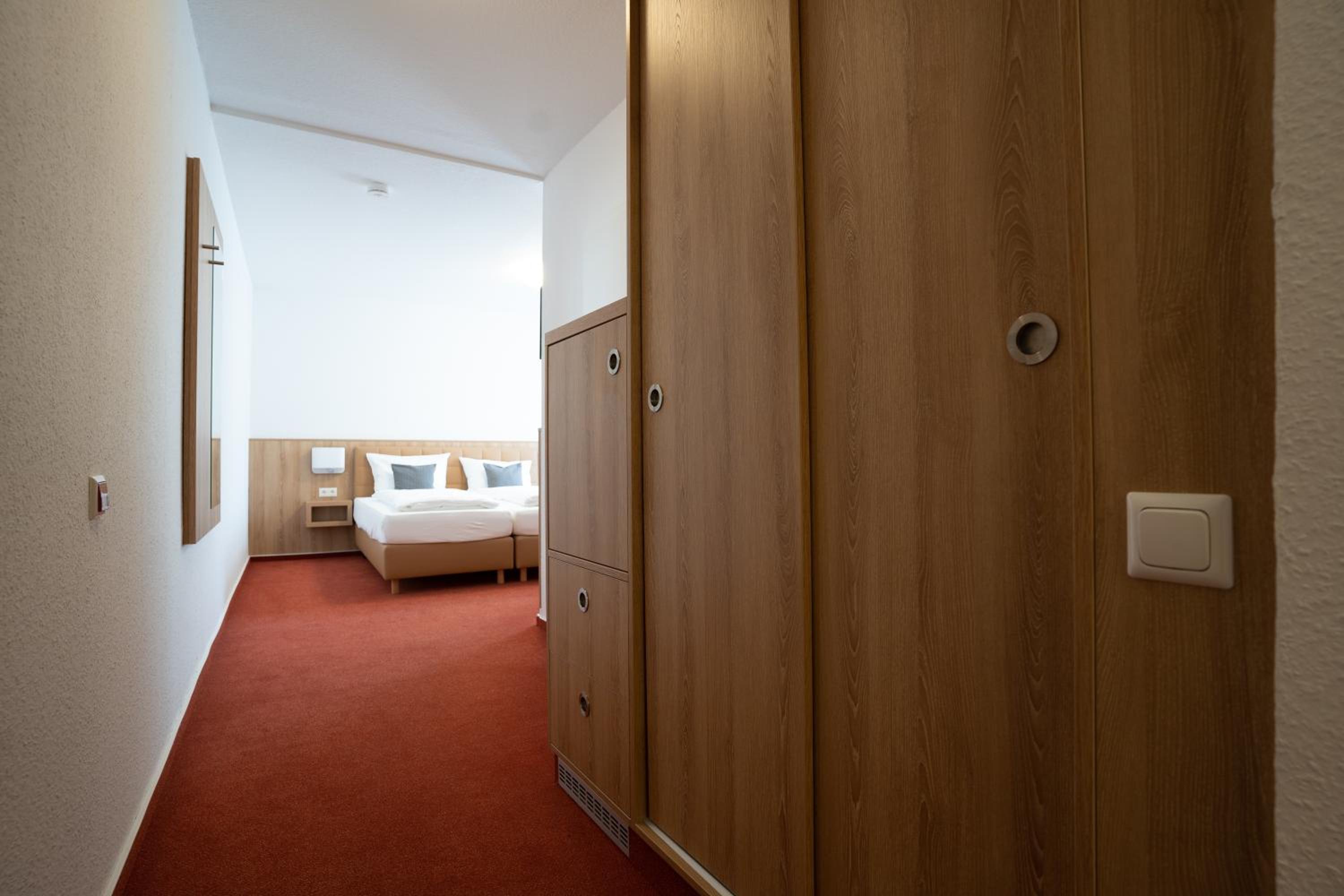 Double Room - Disability Access - Photo 2