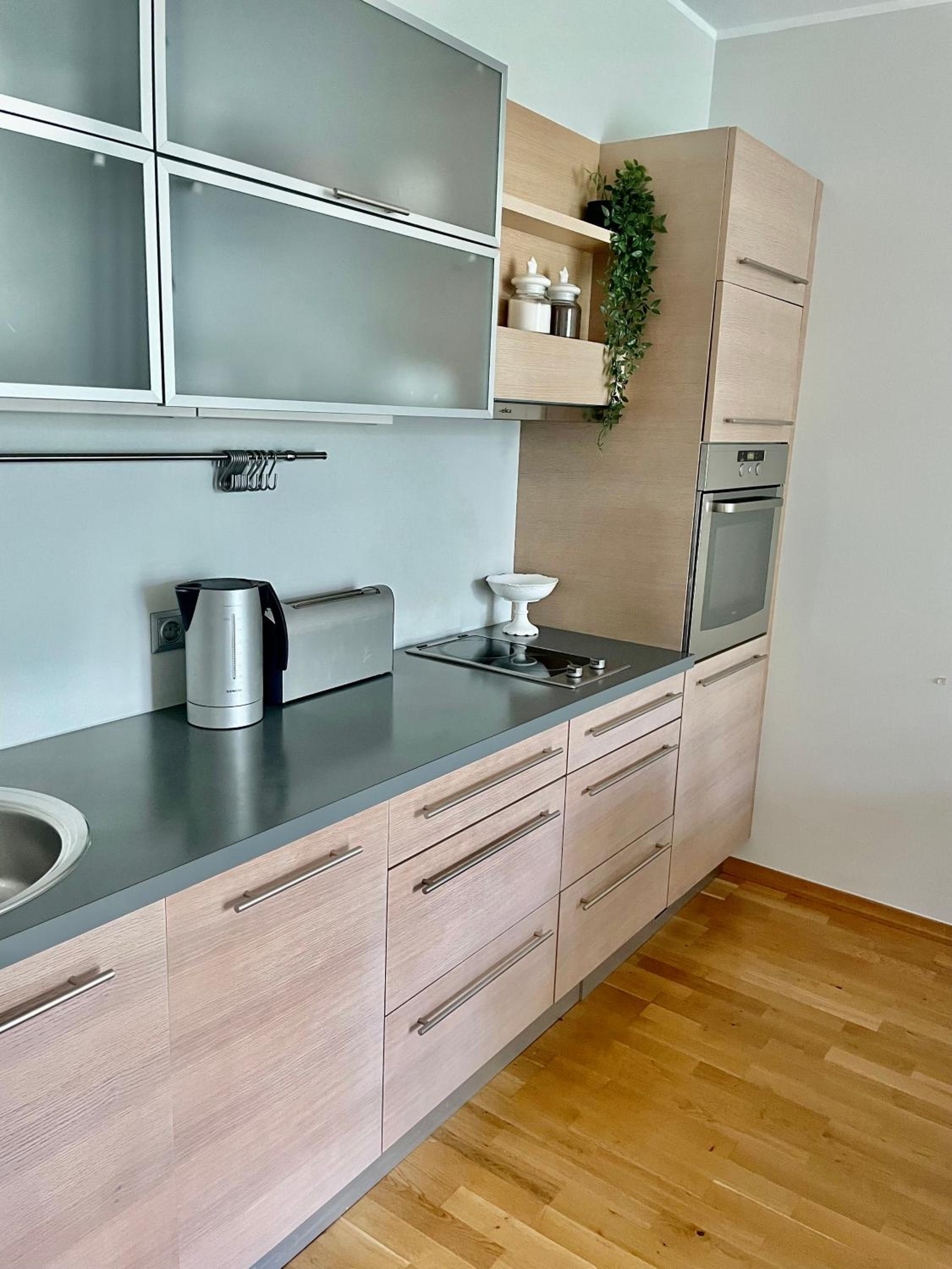 One-Bedroom Apartment - Photo 9