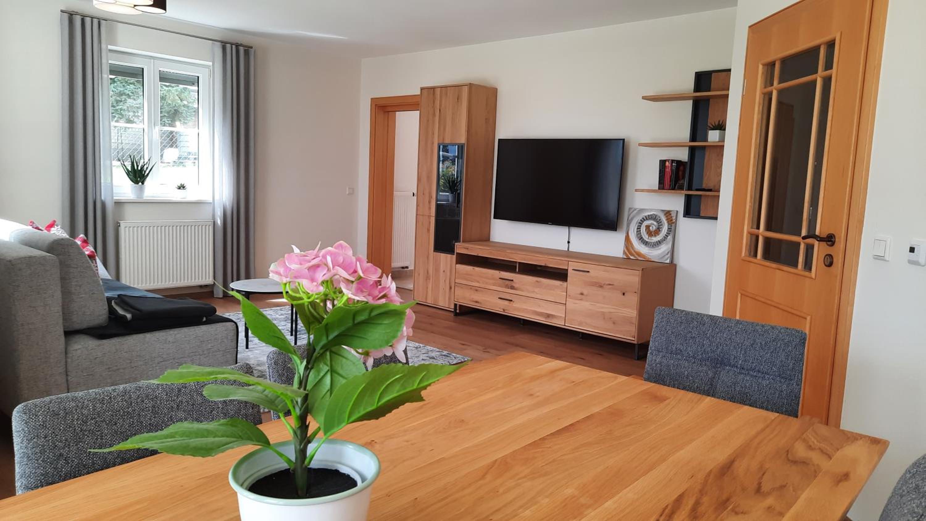 Deluxe Apartment photo 2