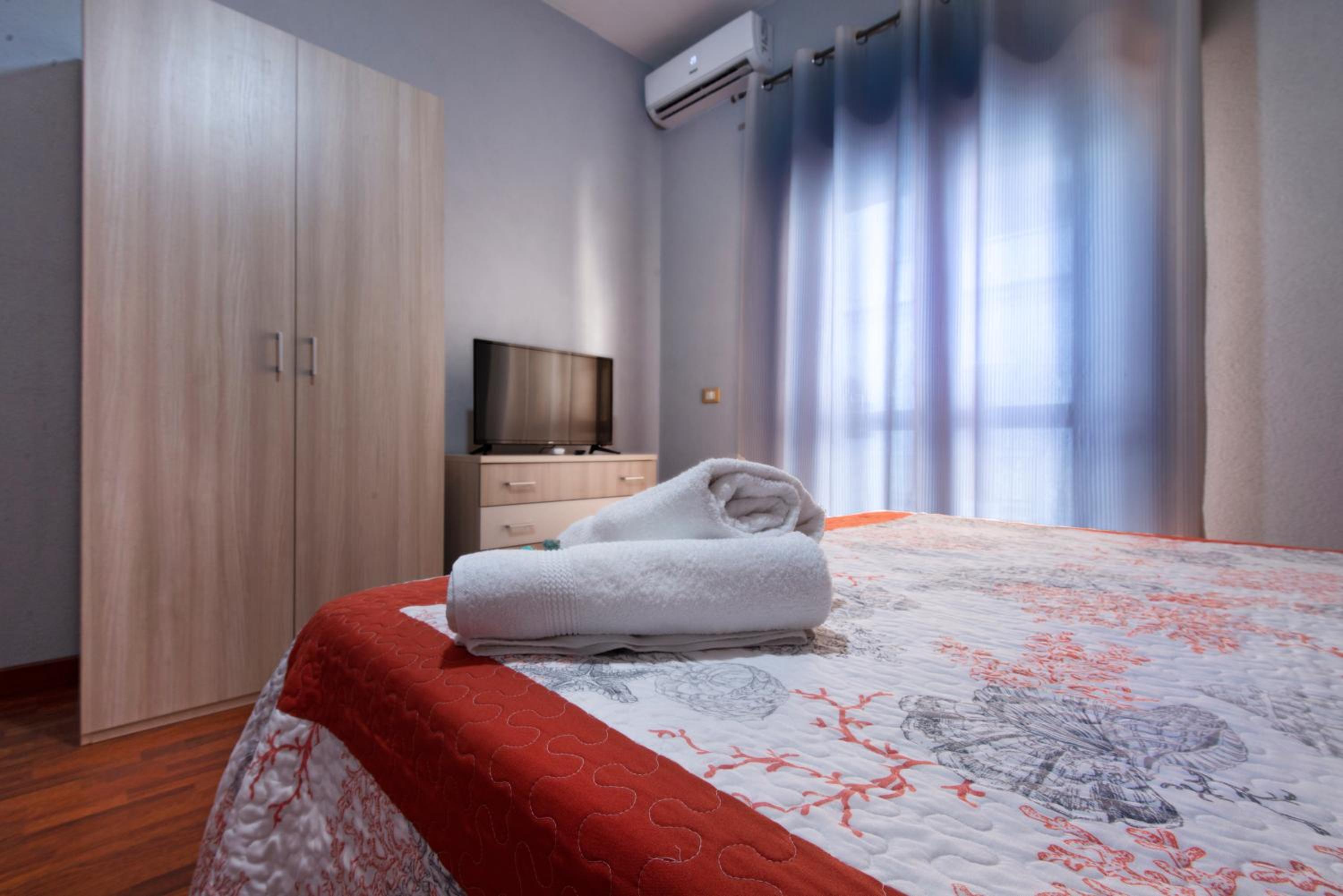 Deluxe Suite with Sea View photo 1