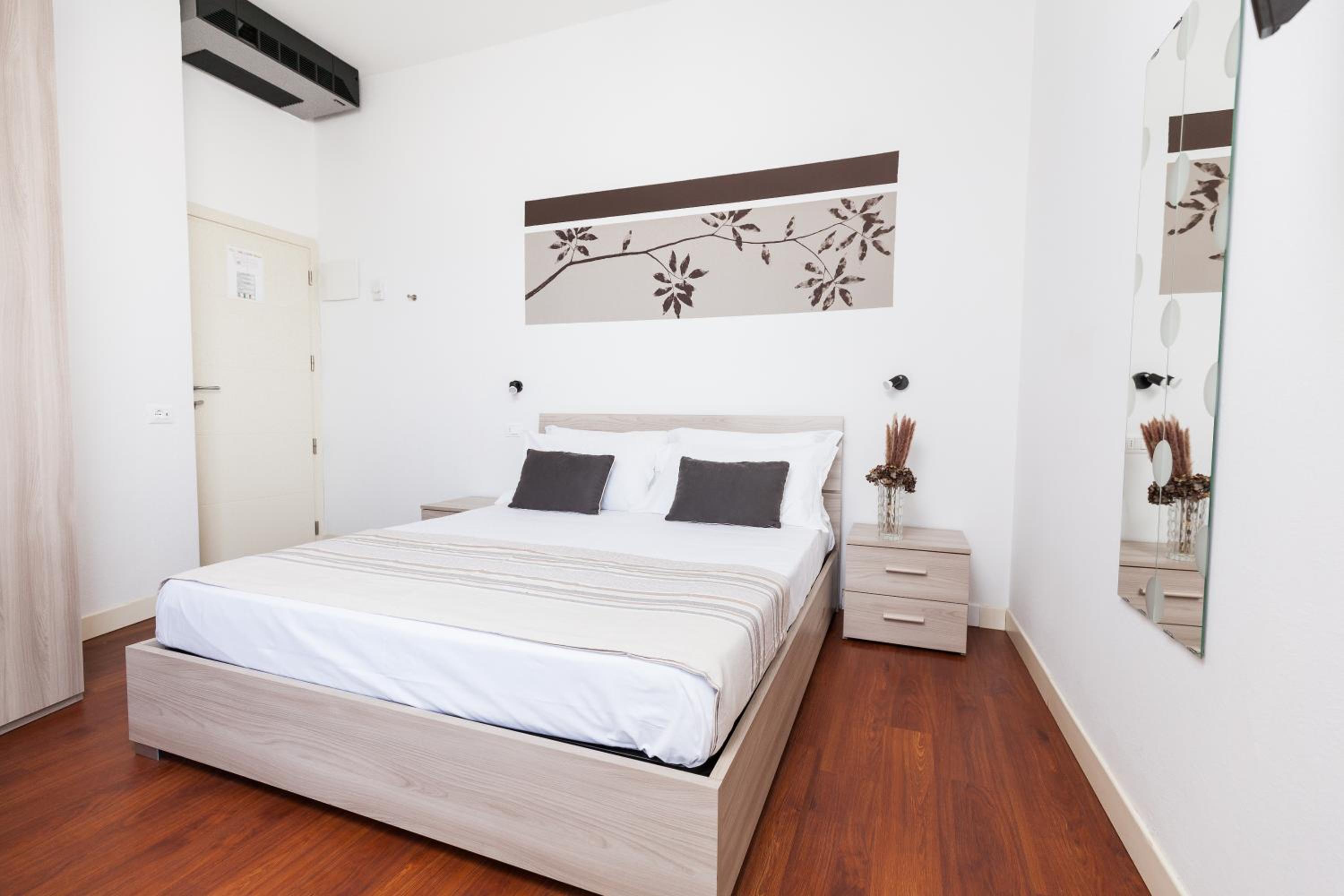 Triple Room with Balcony photo 3