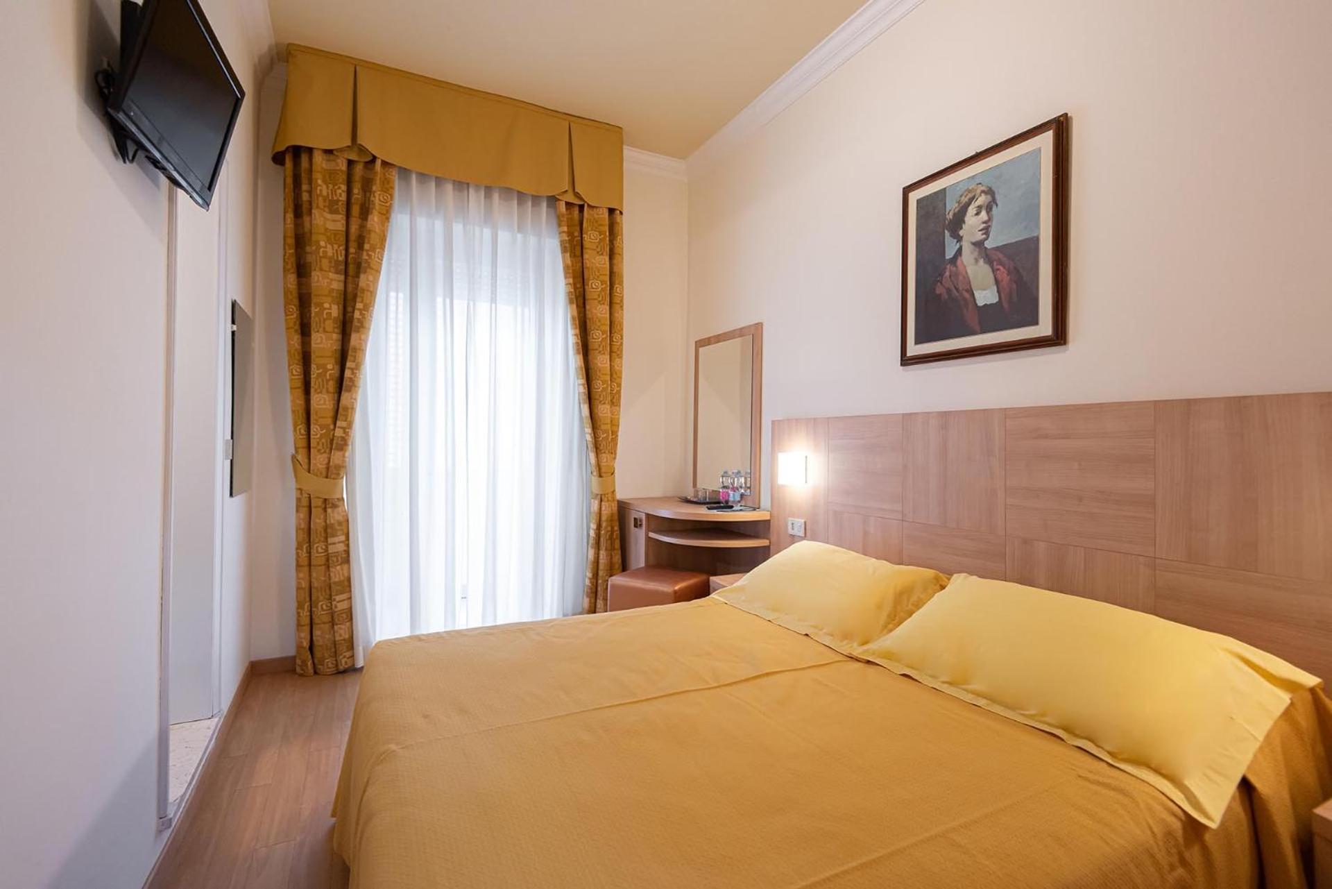 Double or Twin Room with Side Sea View