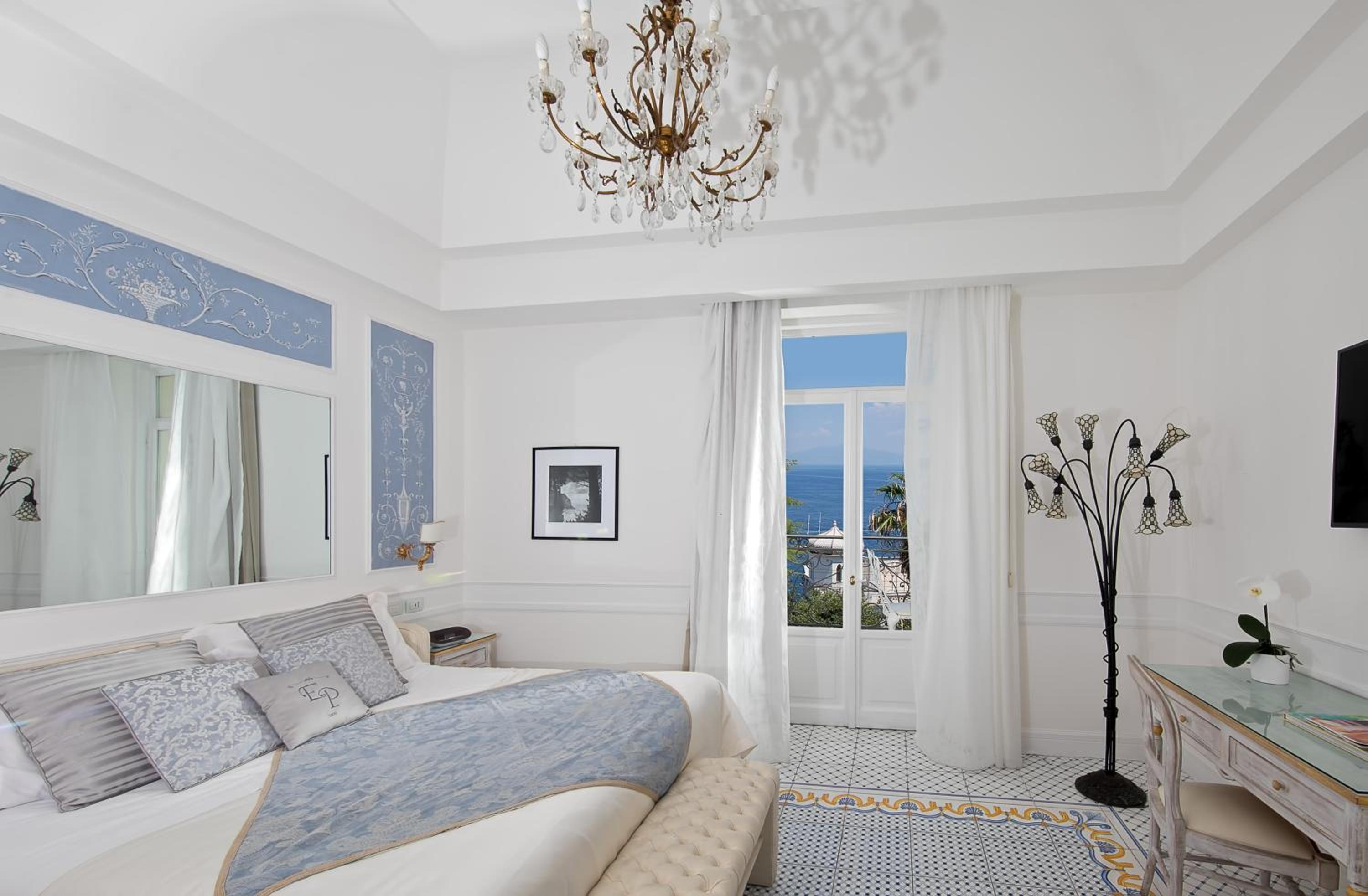 Deluxe Double Room with Sea View - Photo 1