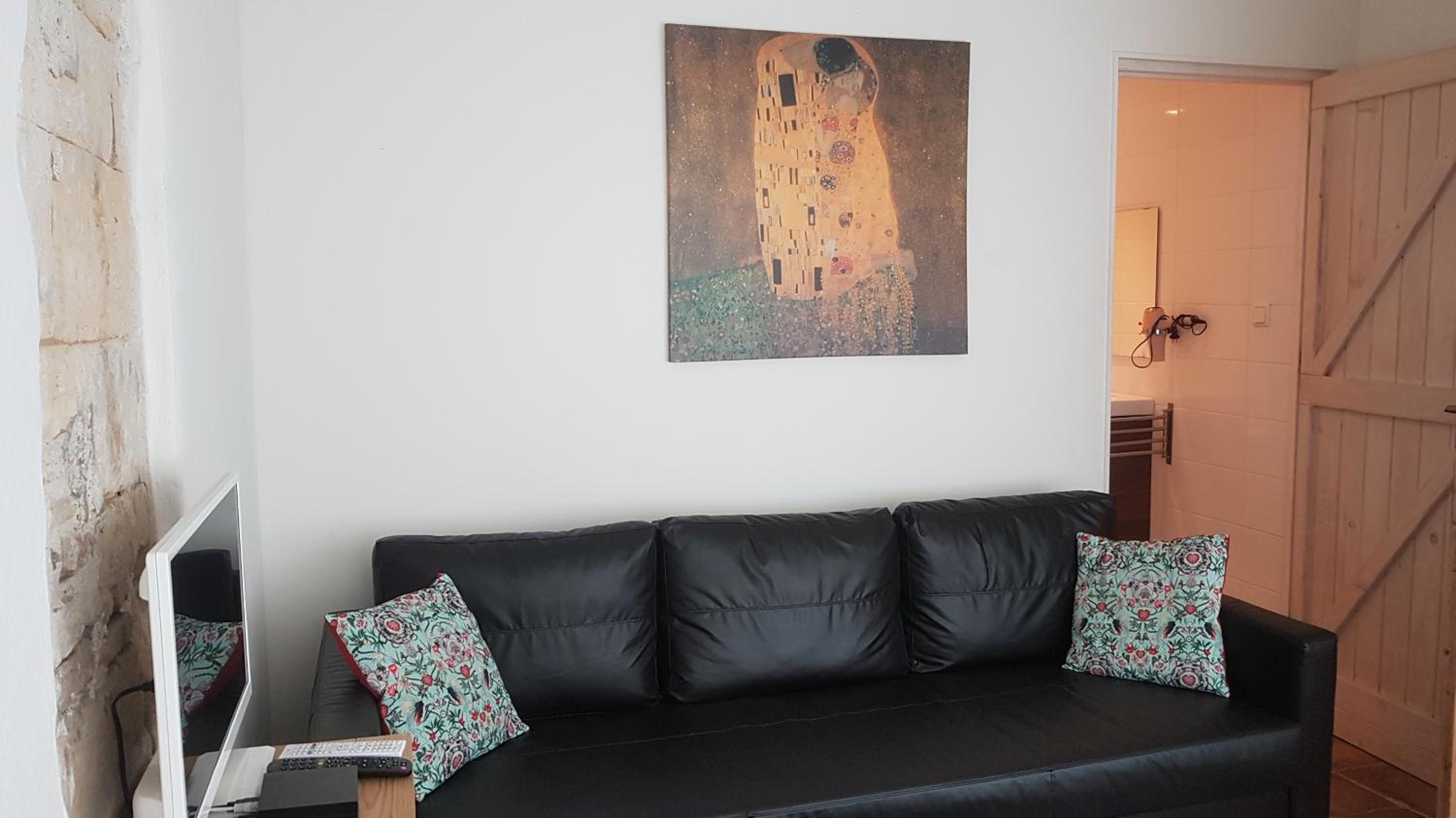 One-Bedroom Apartment with Spa Bath photo 2
