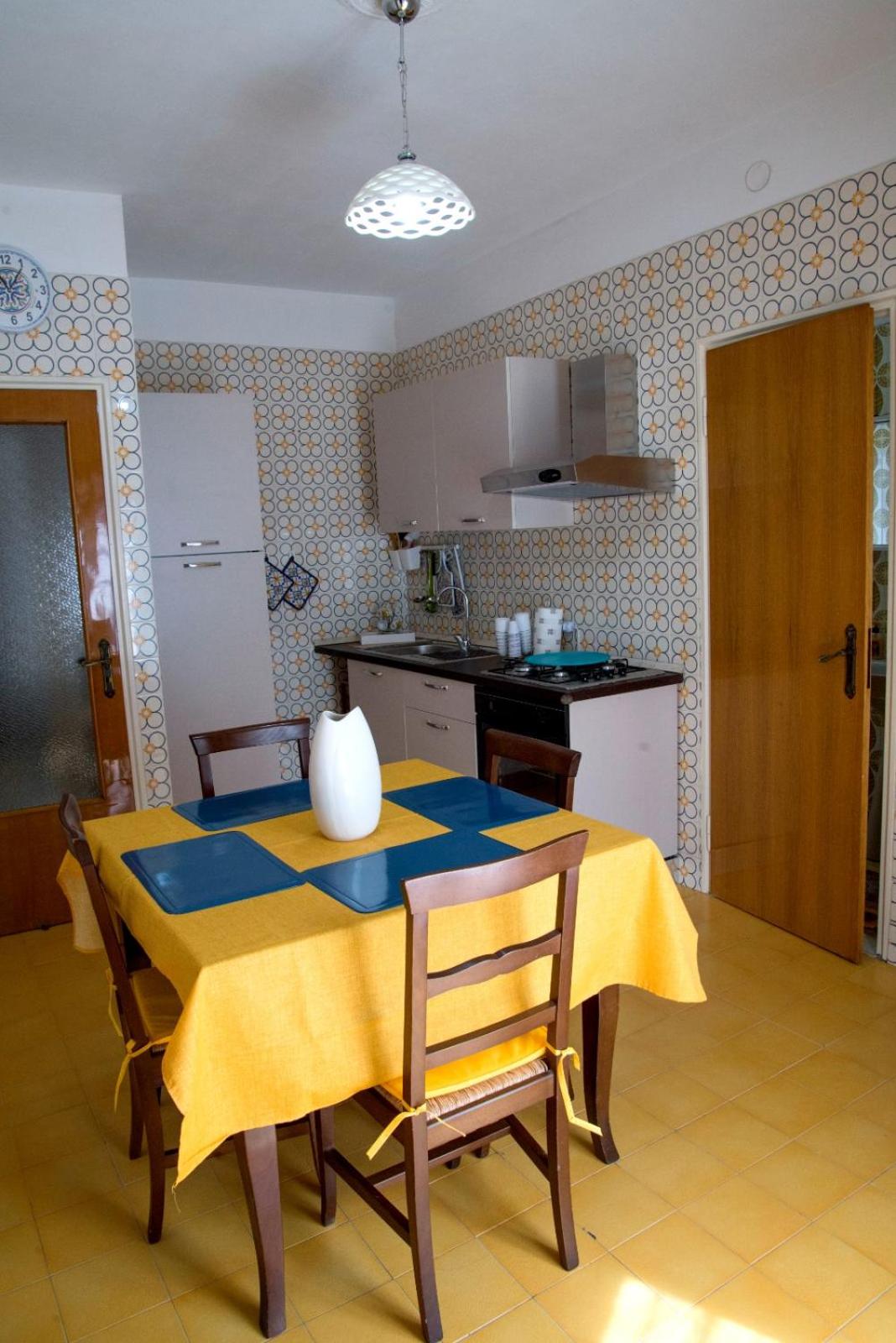 Two-Bedroom House photo 2