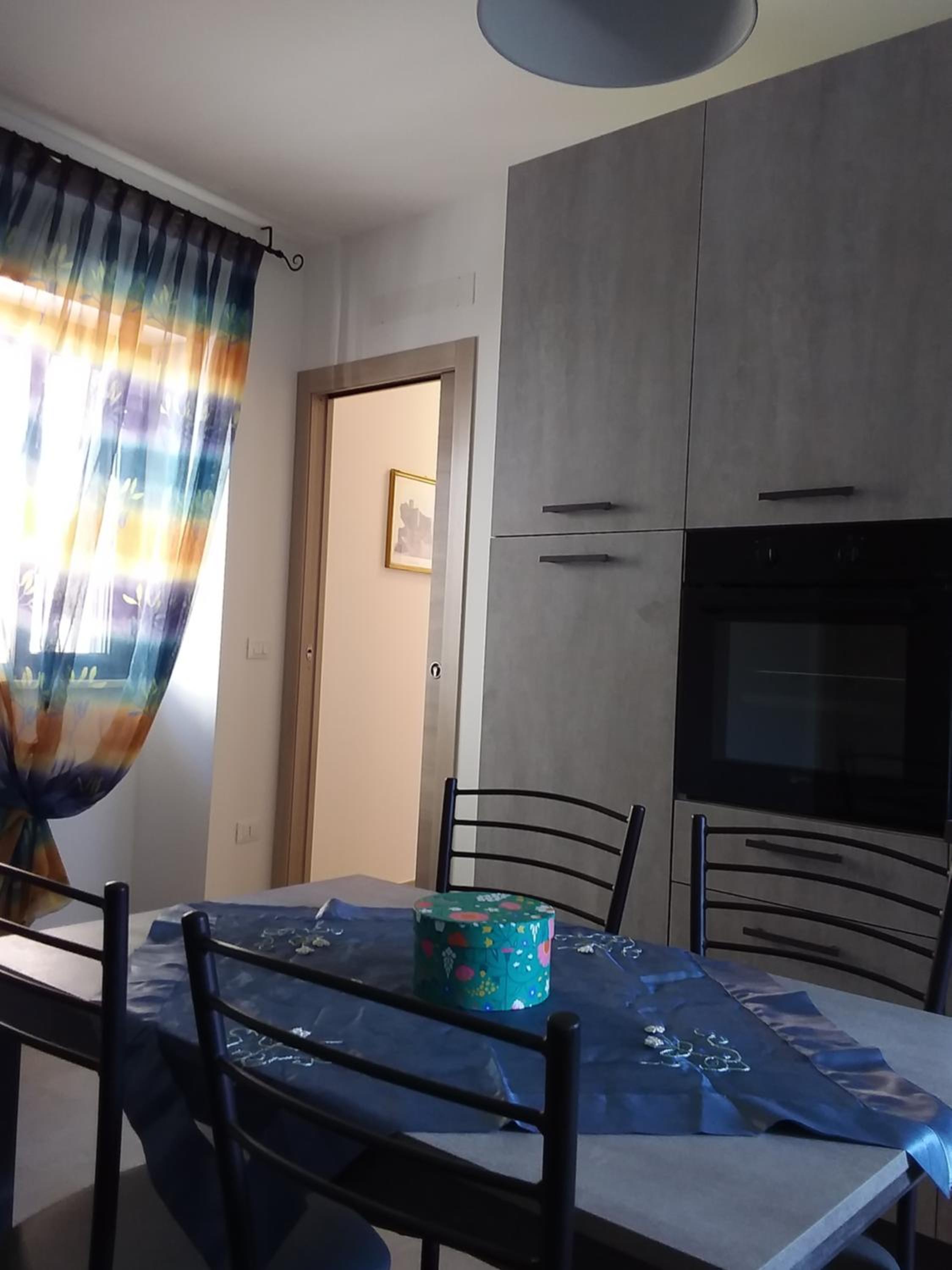 One-Bedroom Apartment - Photo 3