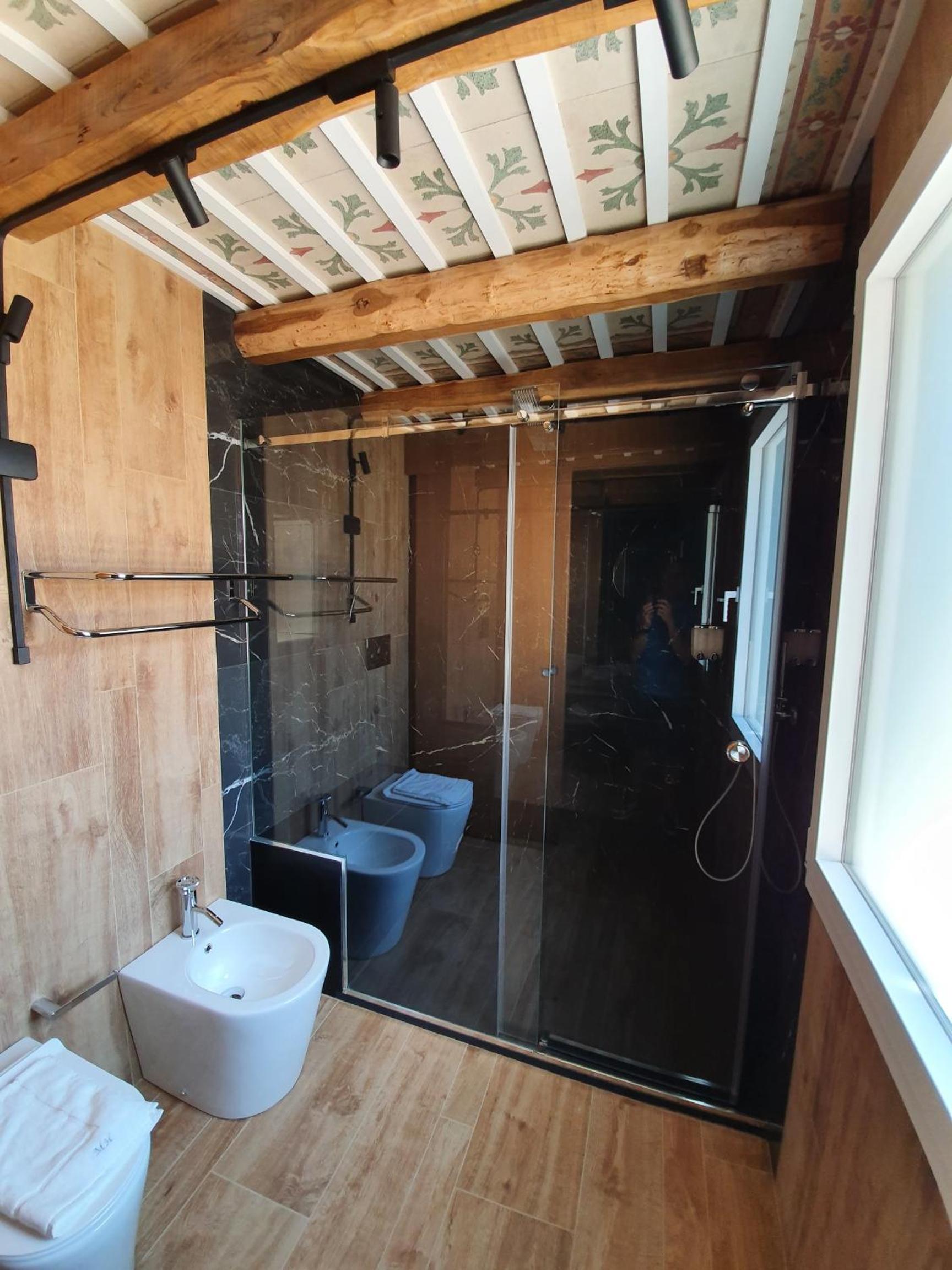 Family Suite - Photo 4