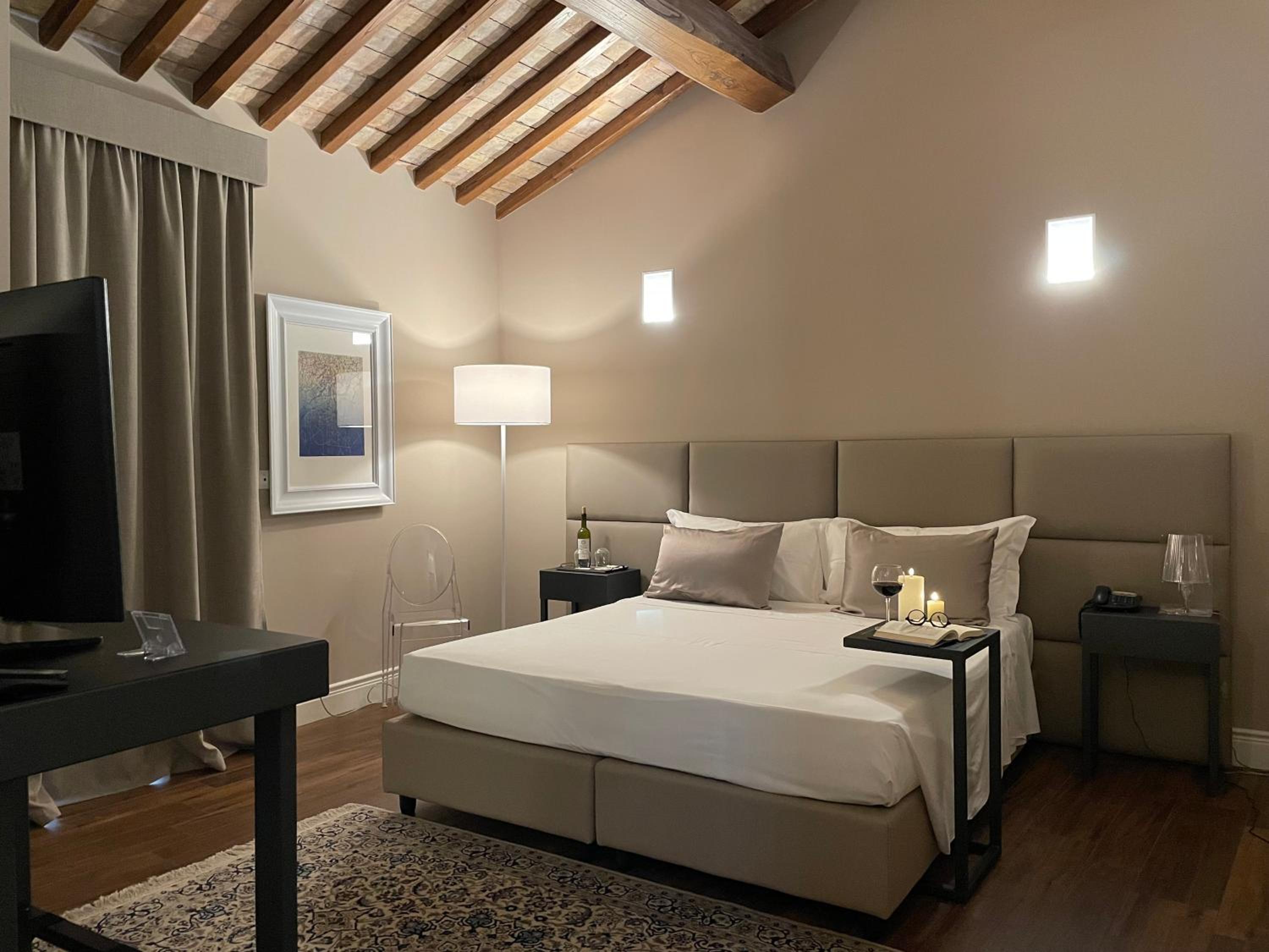 Double Room - Photo 1