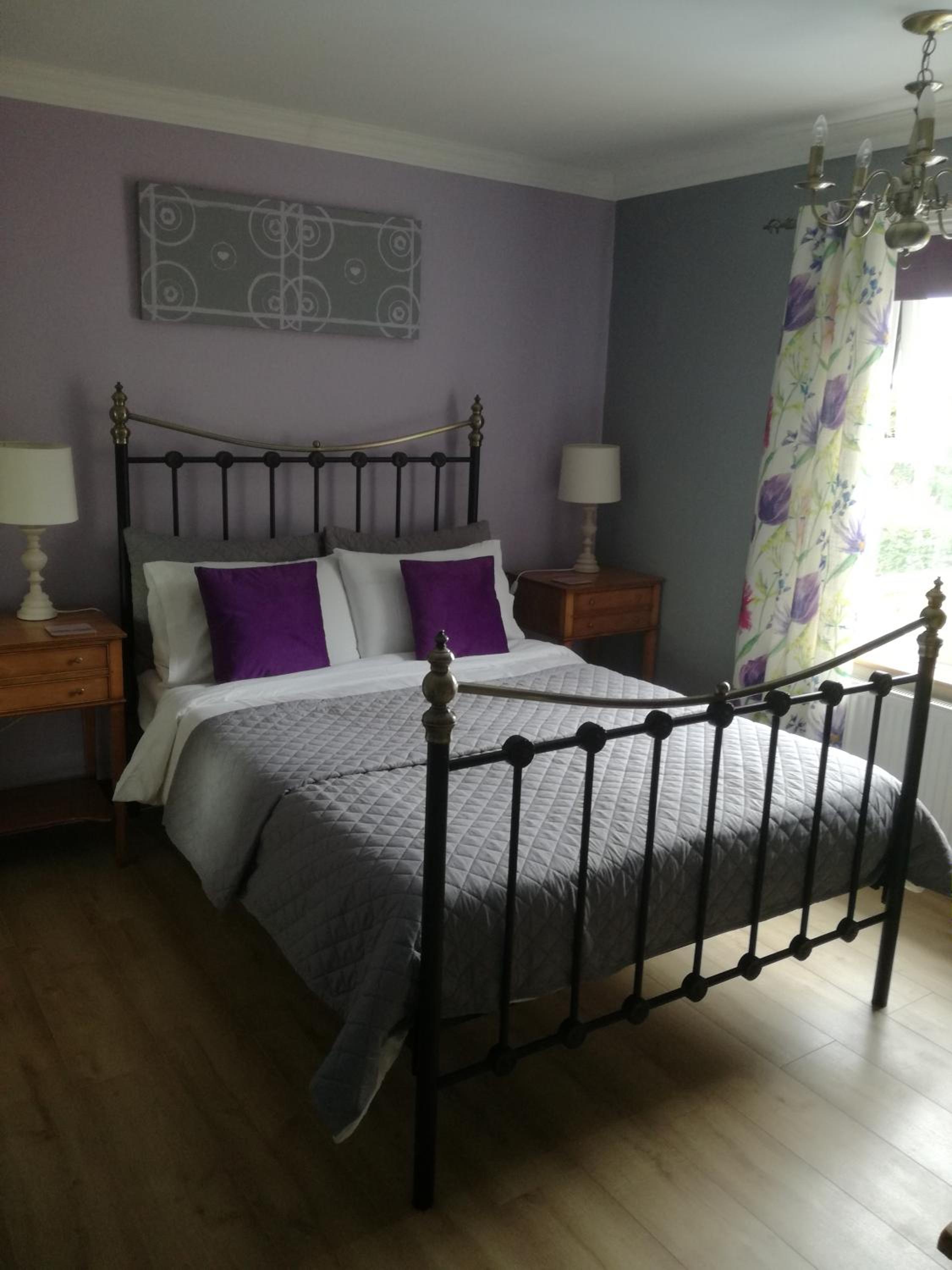 Double Room with En-Suite photo 2