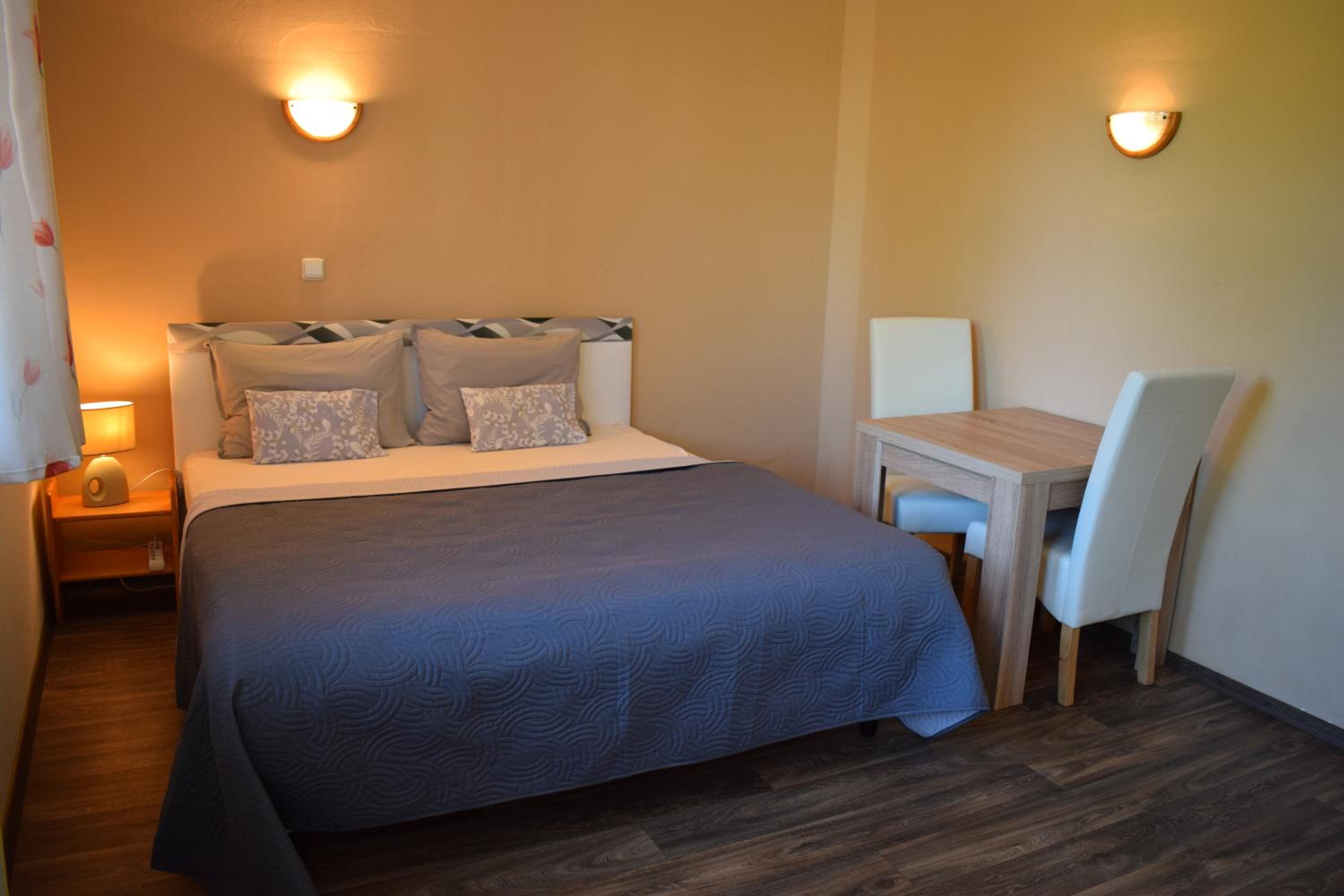 Standard Double Room photo 2
