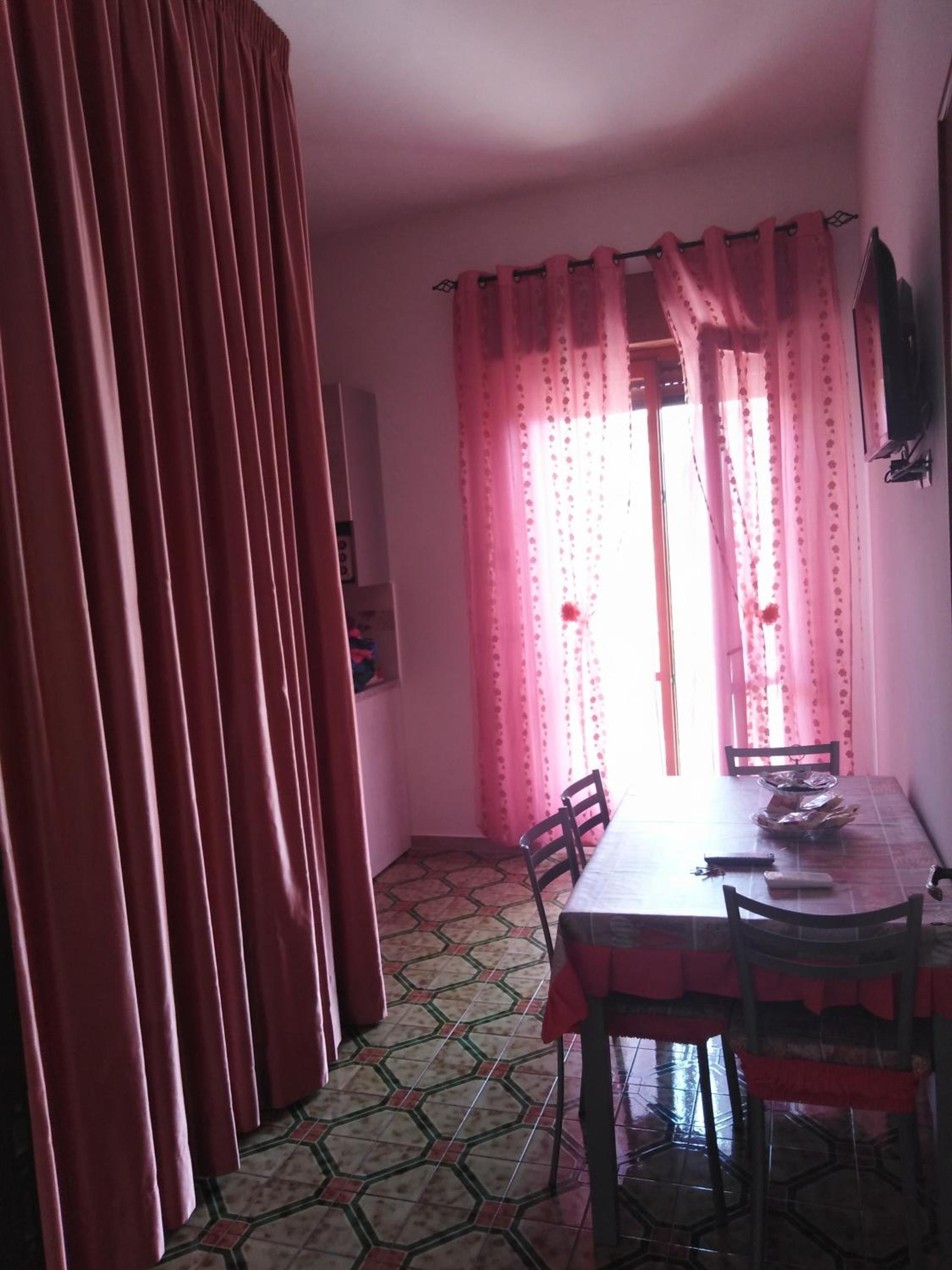One-Bedroom House photo 2