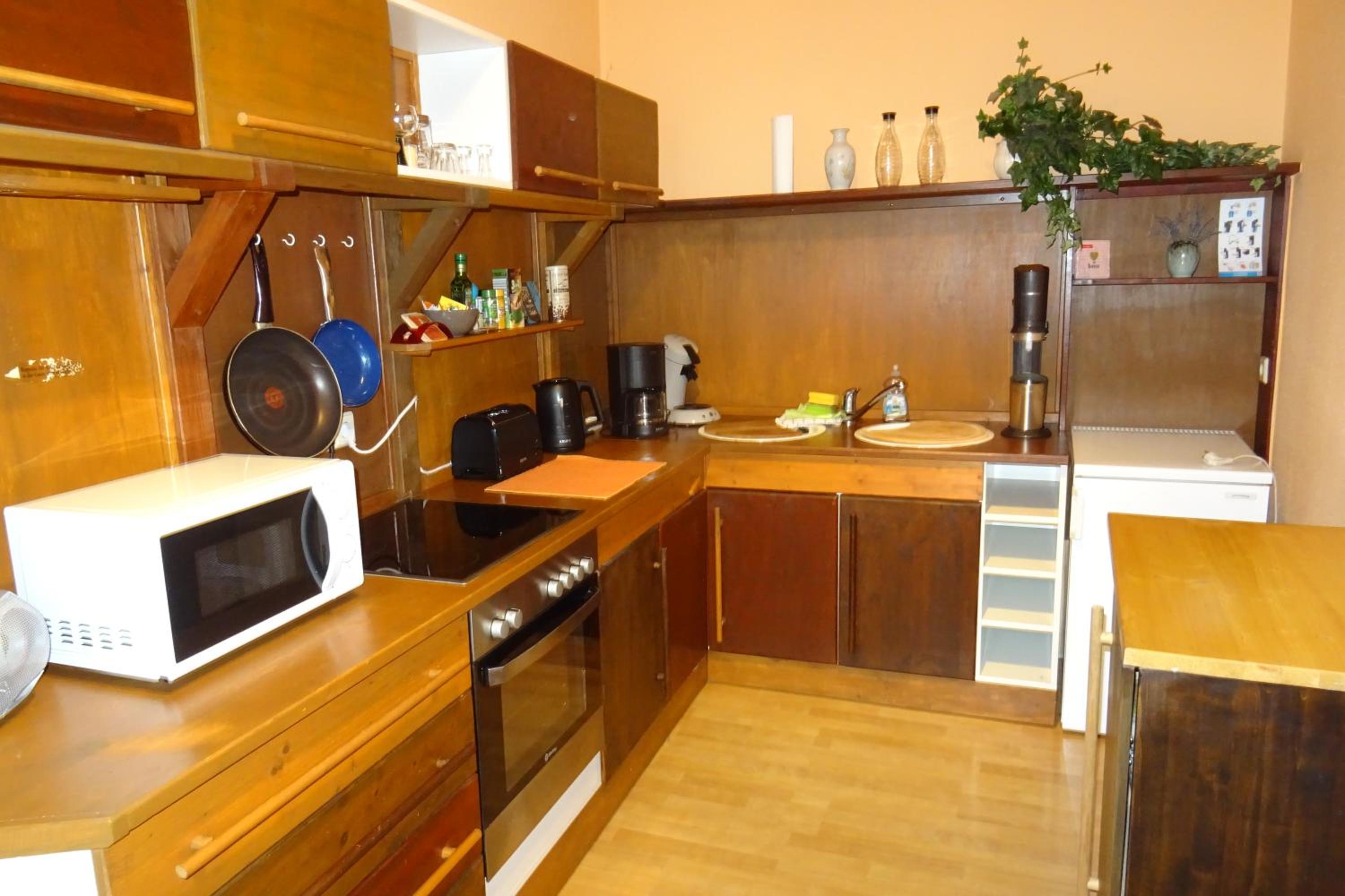 One-Bedroom Apartment photo 2