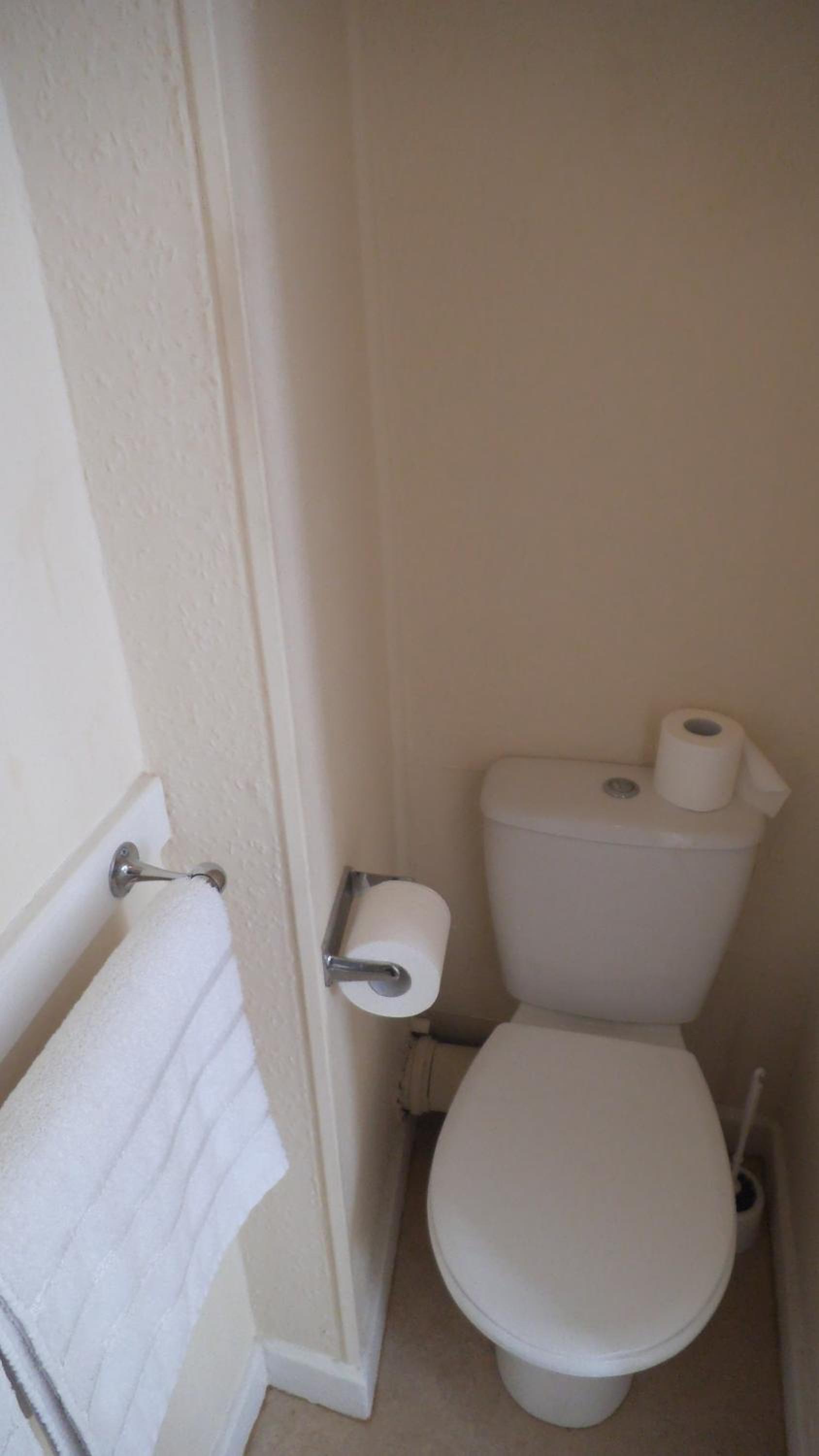 Triple Room - Photo 6