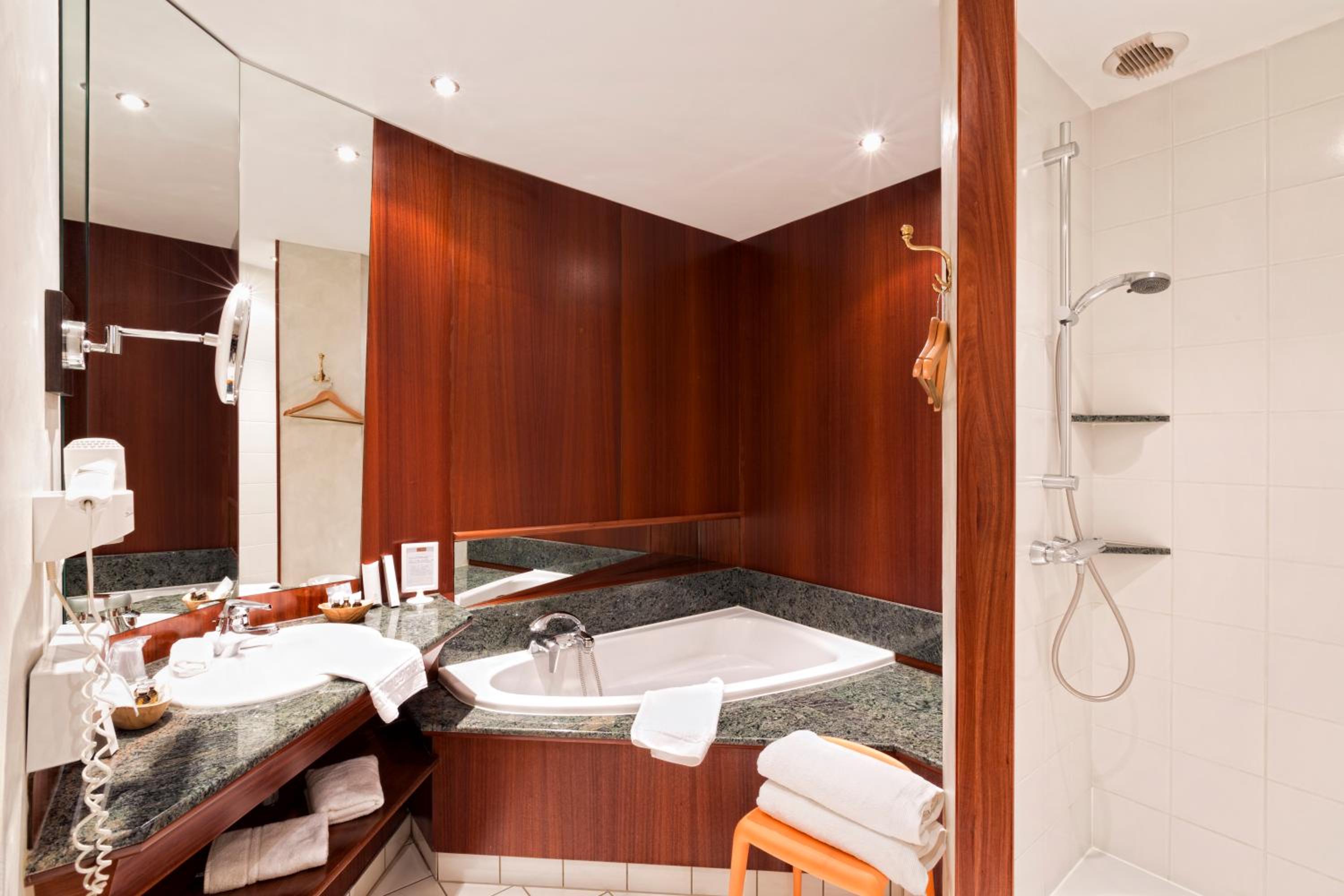 Exclusive Room - Photo 2