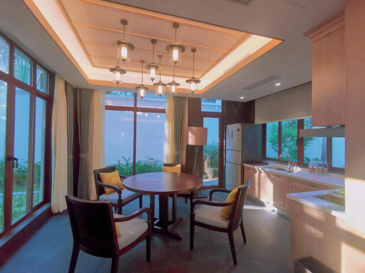 Three-Bedroom Villa photo 3