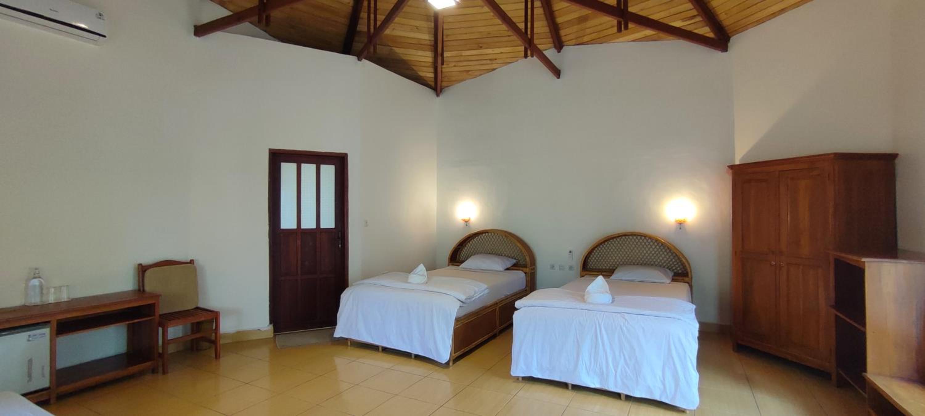 Deluxe Twin Room - Photo 3