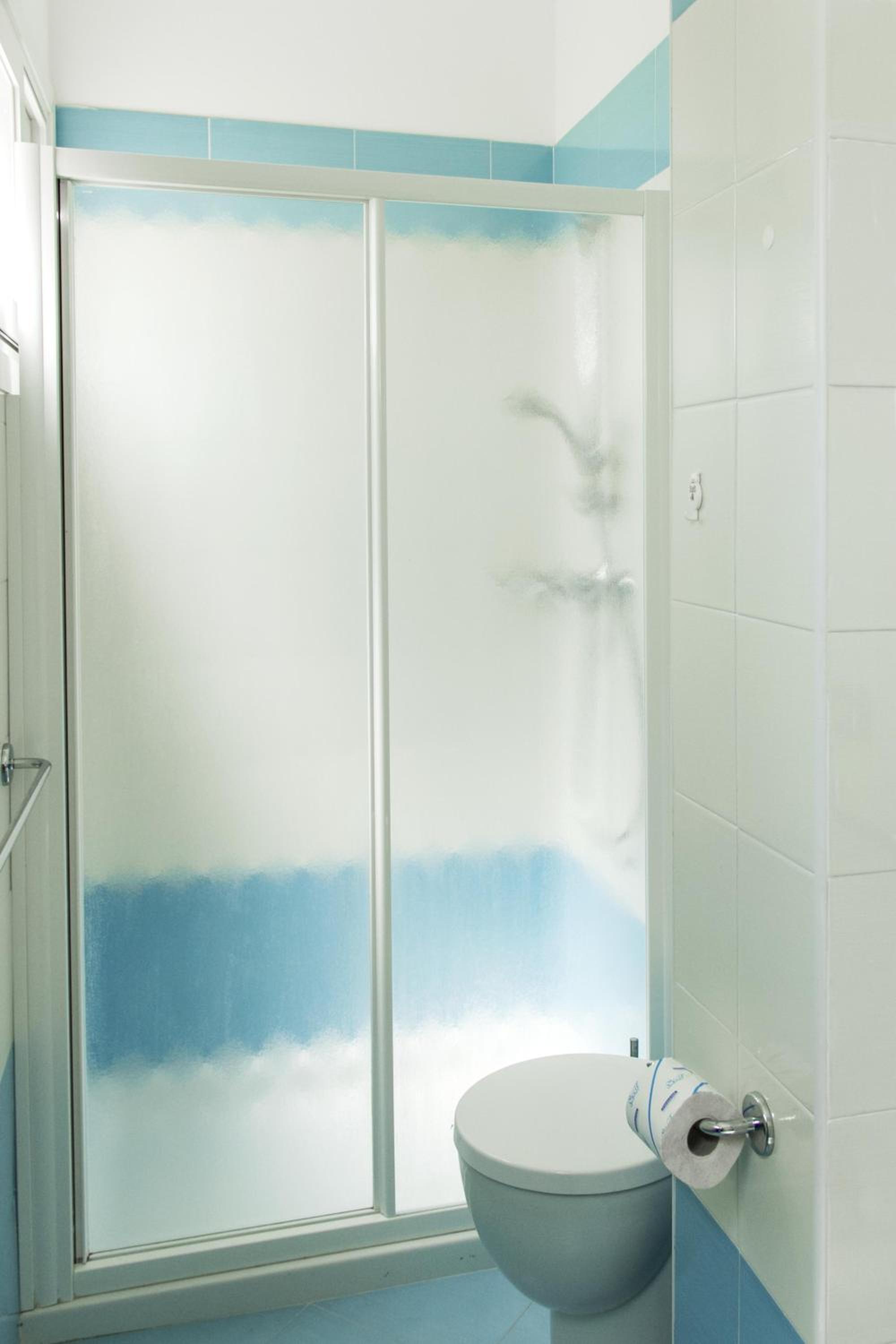 Double Room - Photo 8