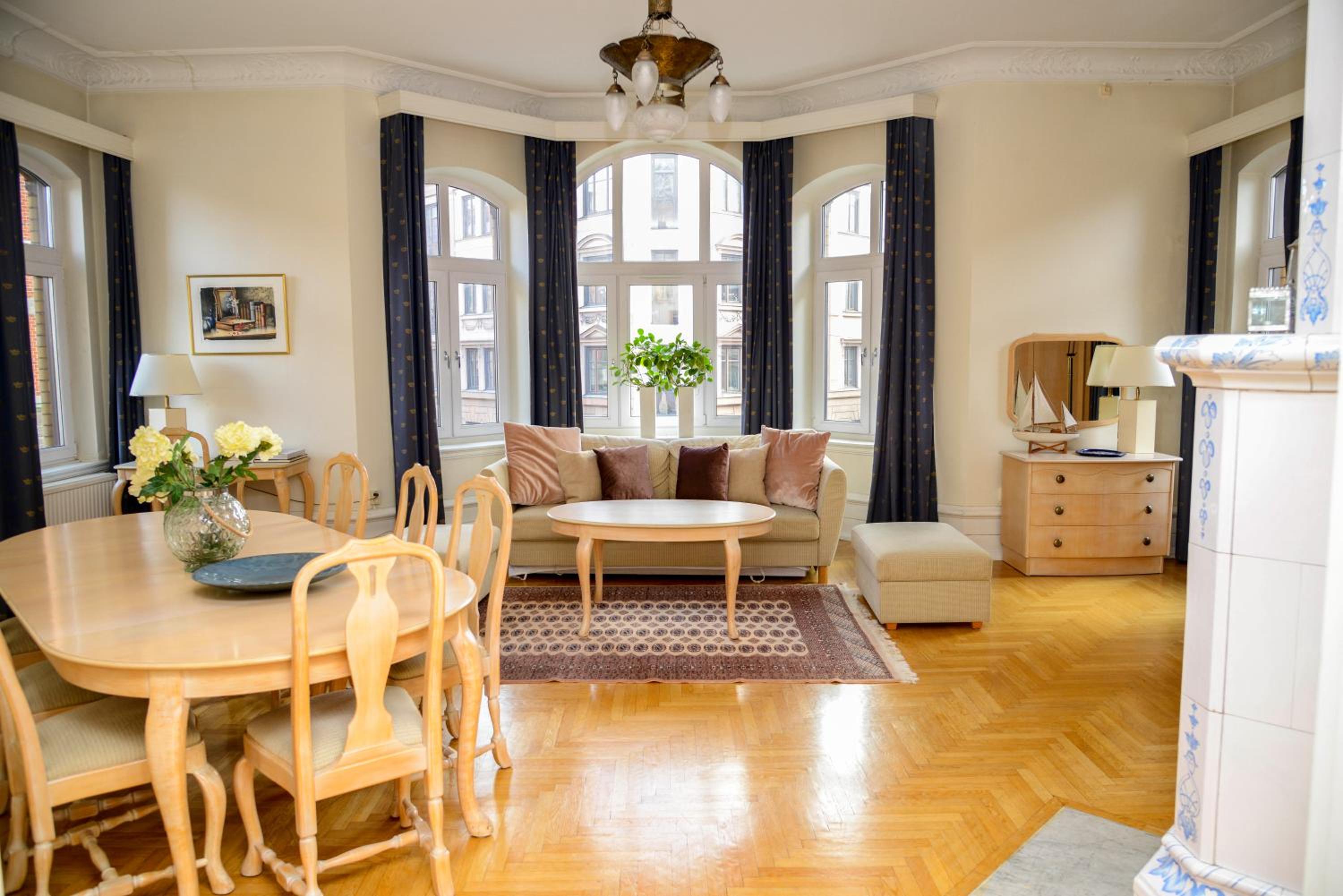 King Suite - Photo 23