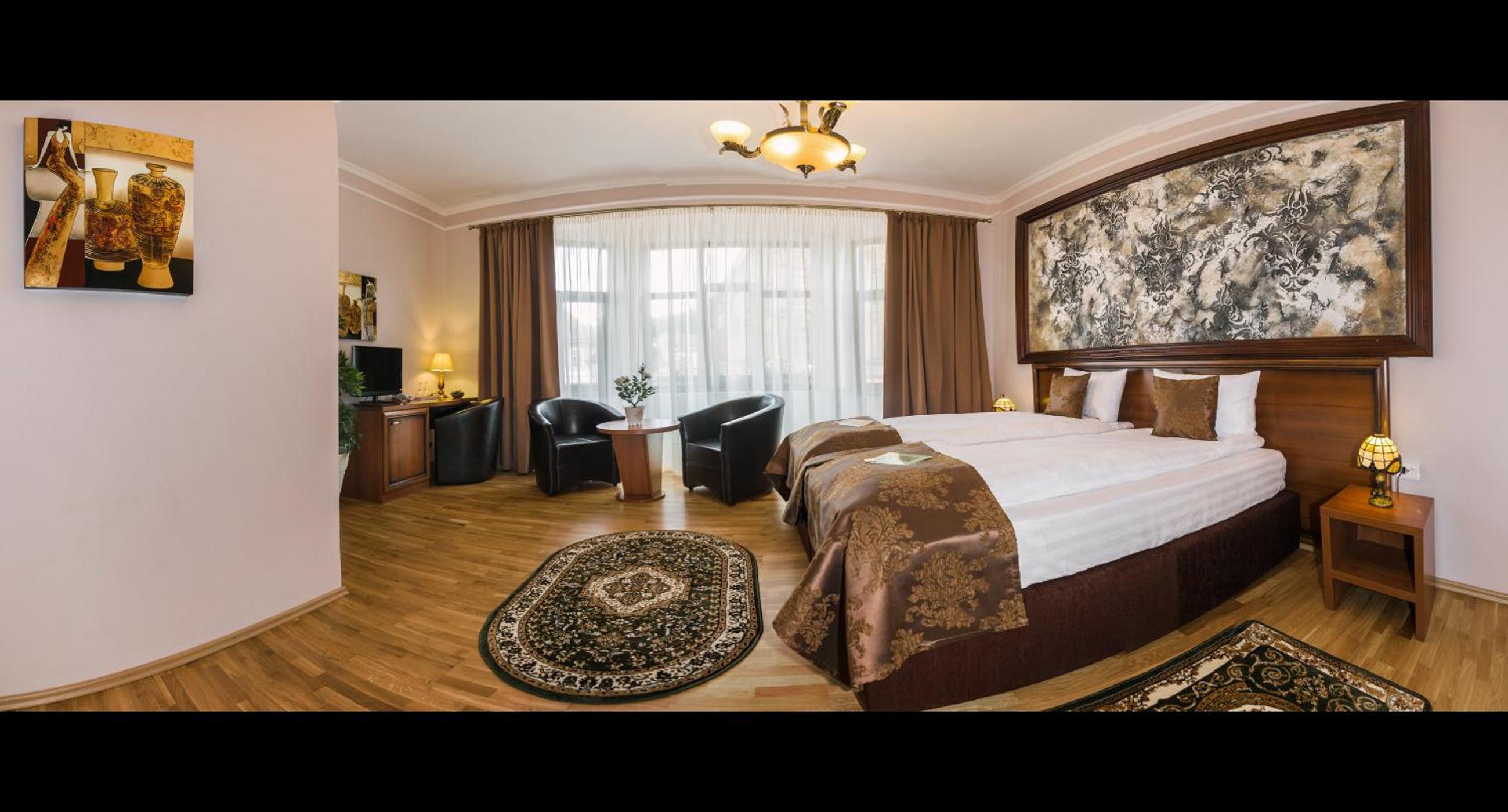 Superior Double or Twin Room photo 2