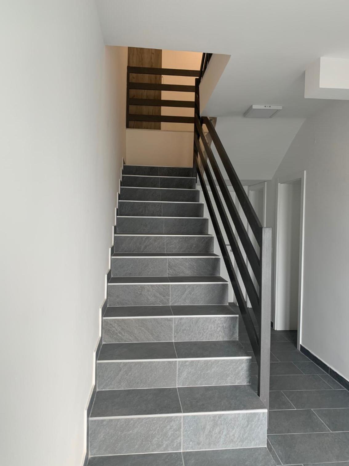 Studio with Balcony - Photo 3