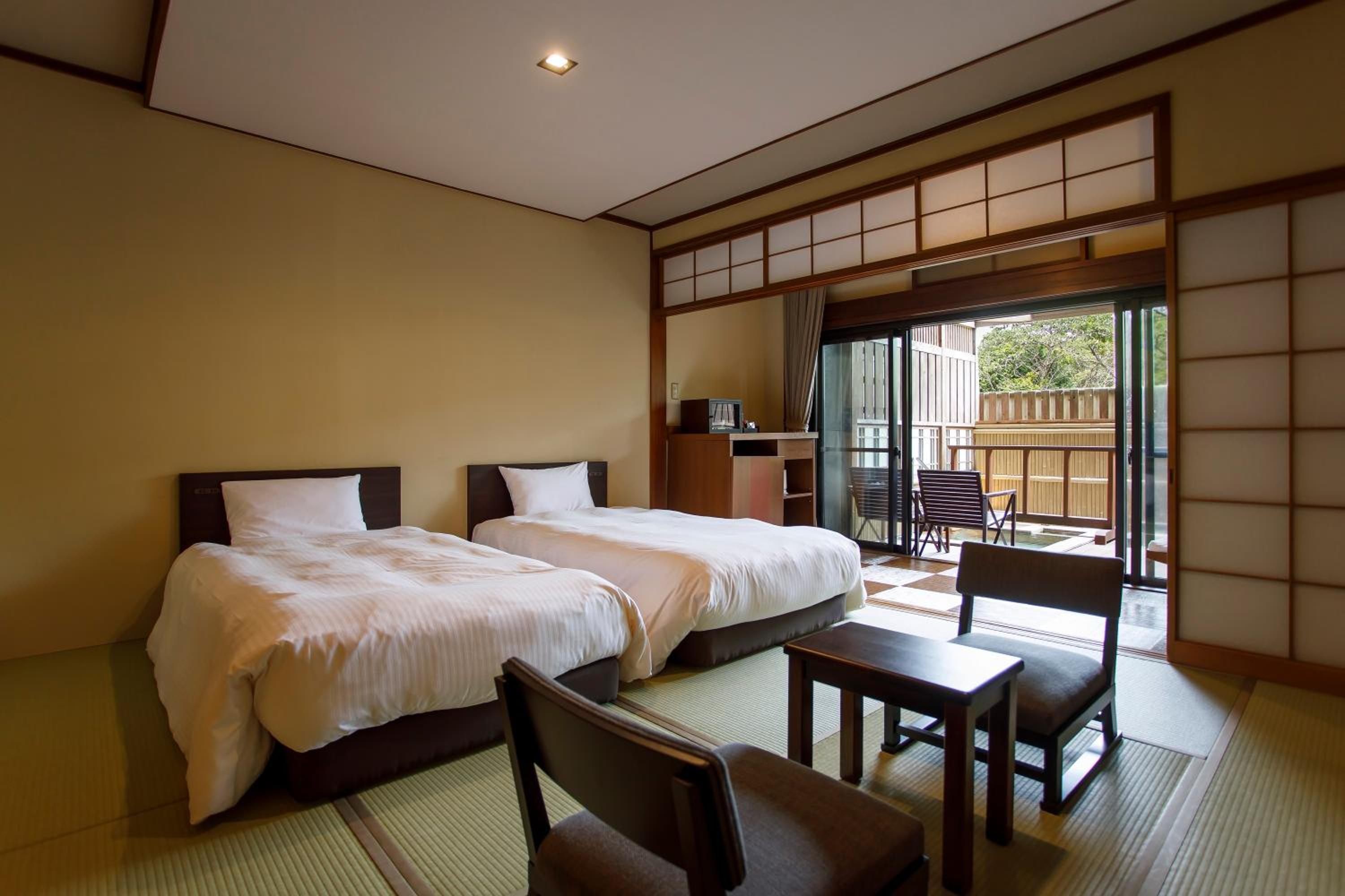 Buddhist Vegetarian Meal - Breakfast and Dinner included Superior Room with Open-Air Onsen Bath - Annex photo 1