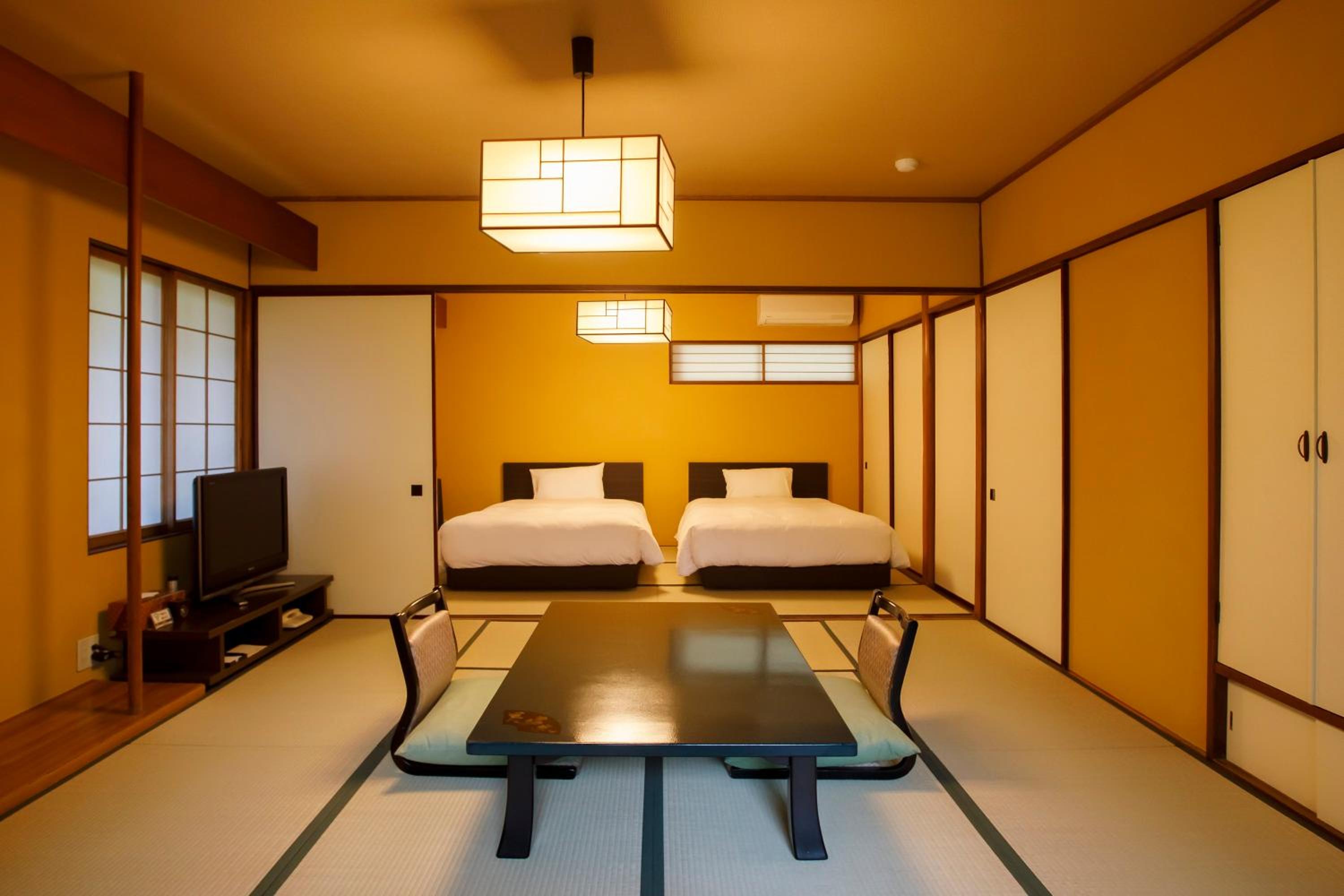 Kaiseki dinner - Breakfast and Dinner included Private Villa with Open-air bath room (Futons are provided from 3rd guests)