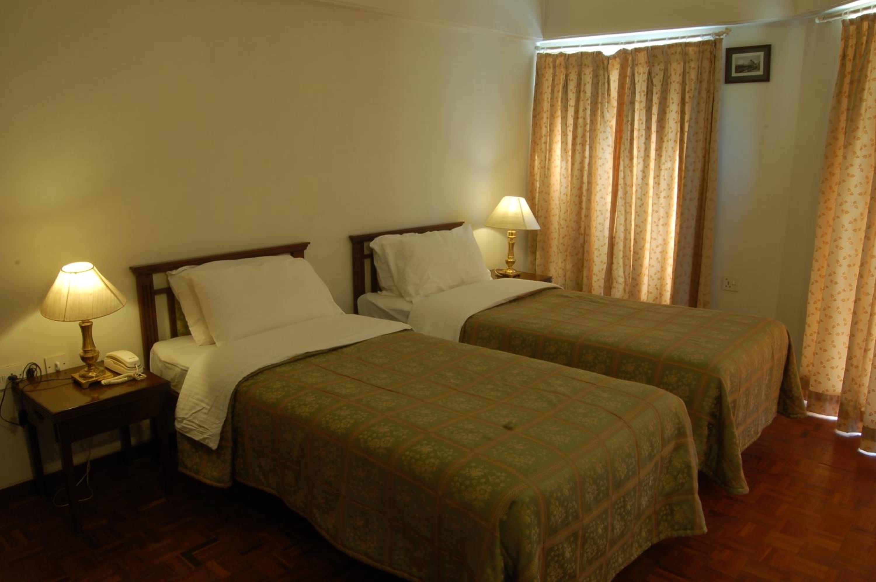 Two Bedroom Suite with Garden View - Photo 14