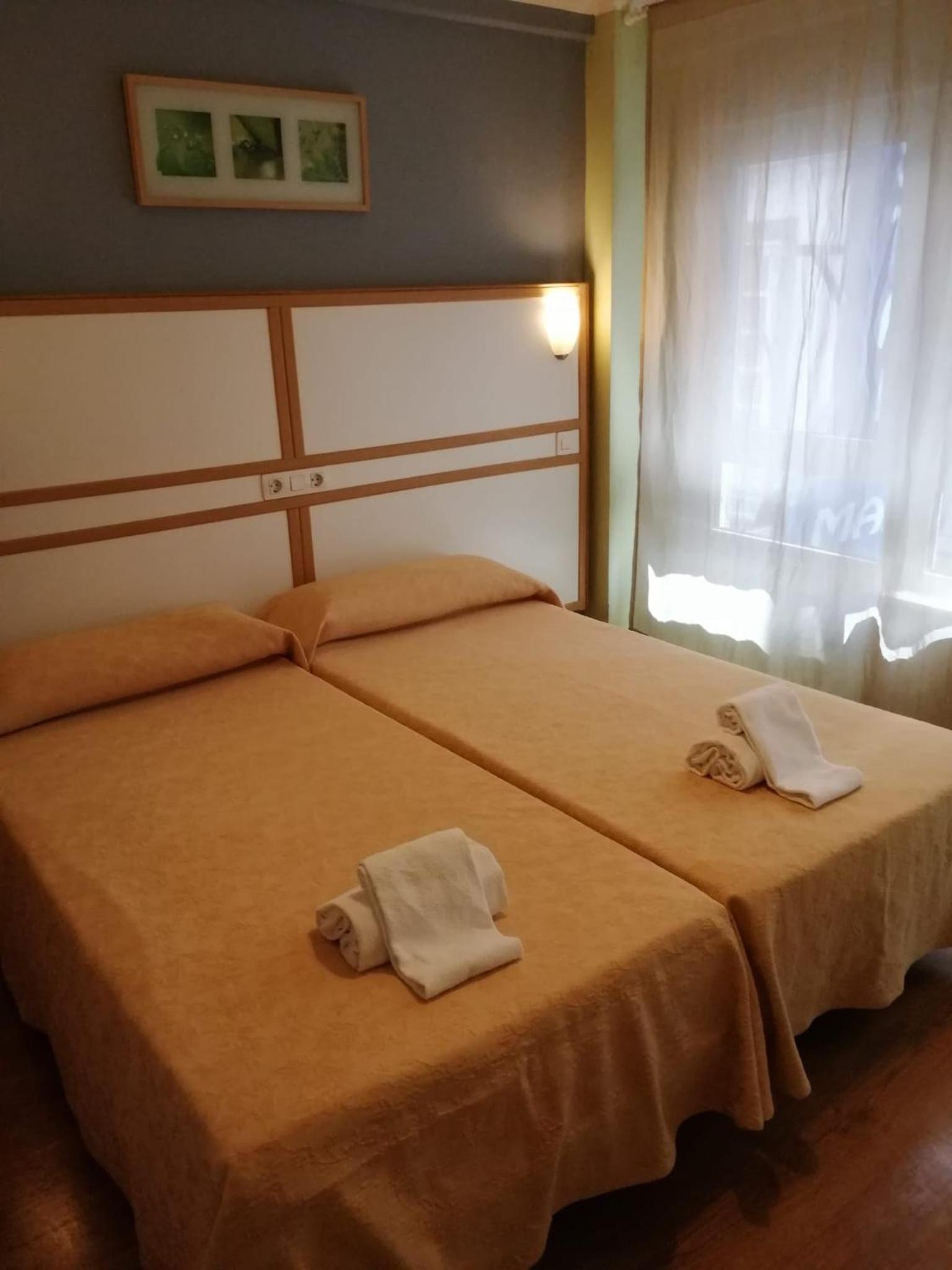 Double or Twin Room photo 2