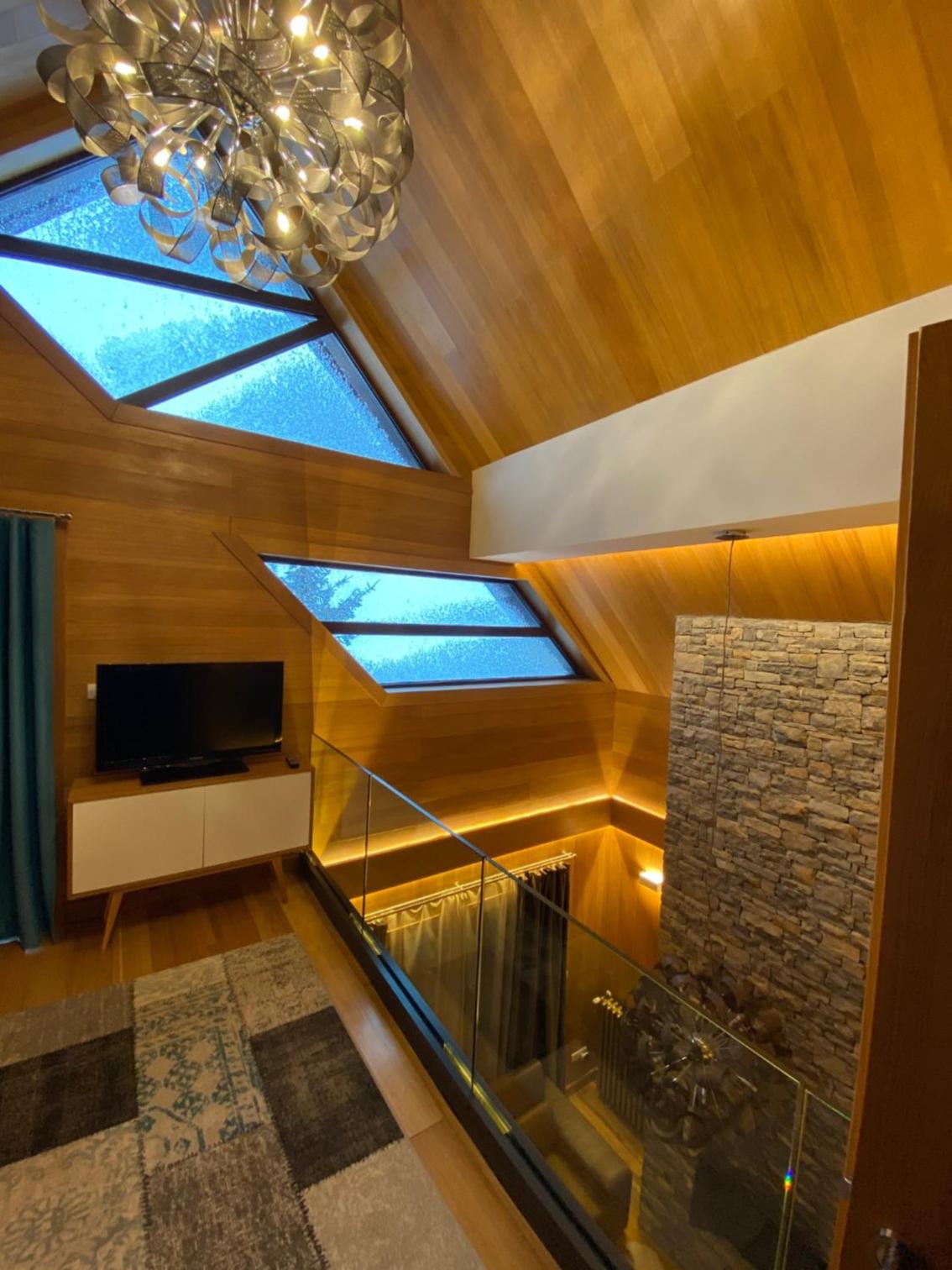 Three-Bedroom Apartment - Photo 24