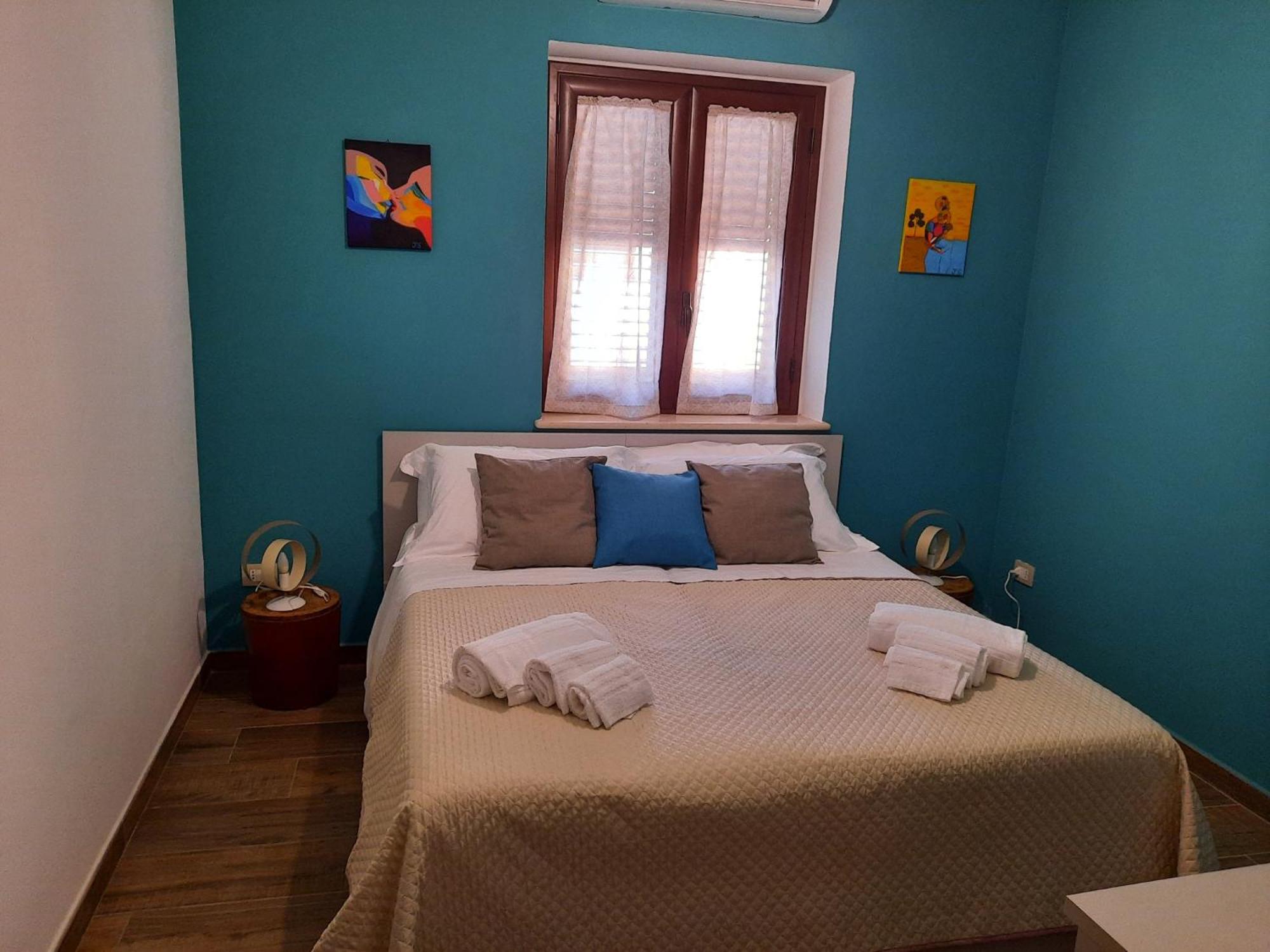 Deluxe Double or Twin Room - Photo 7