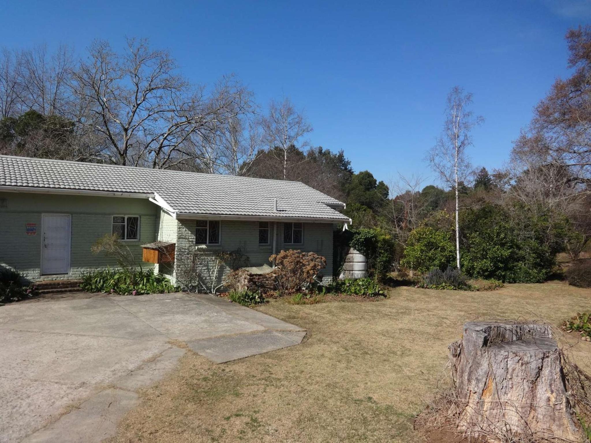 Four-Bedroom House - Photo 12