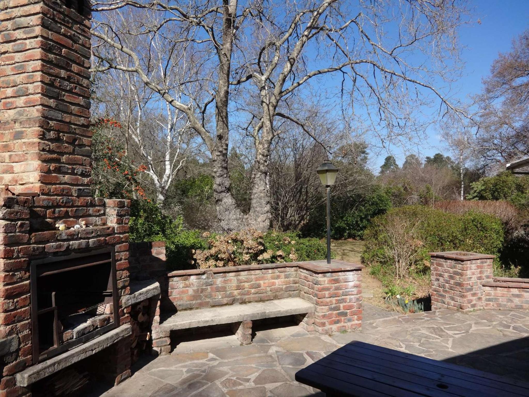 Four-Bedroom House - Photo 10
