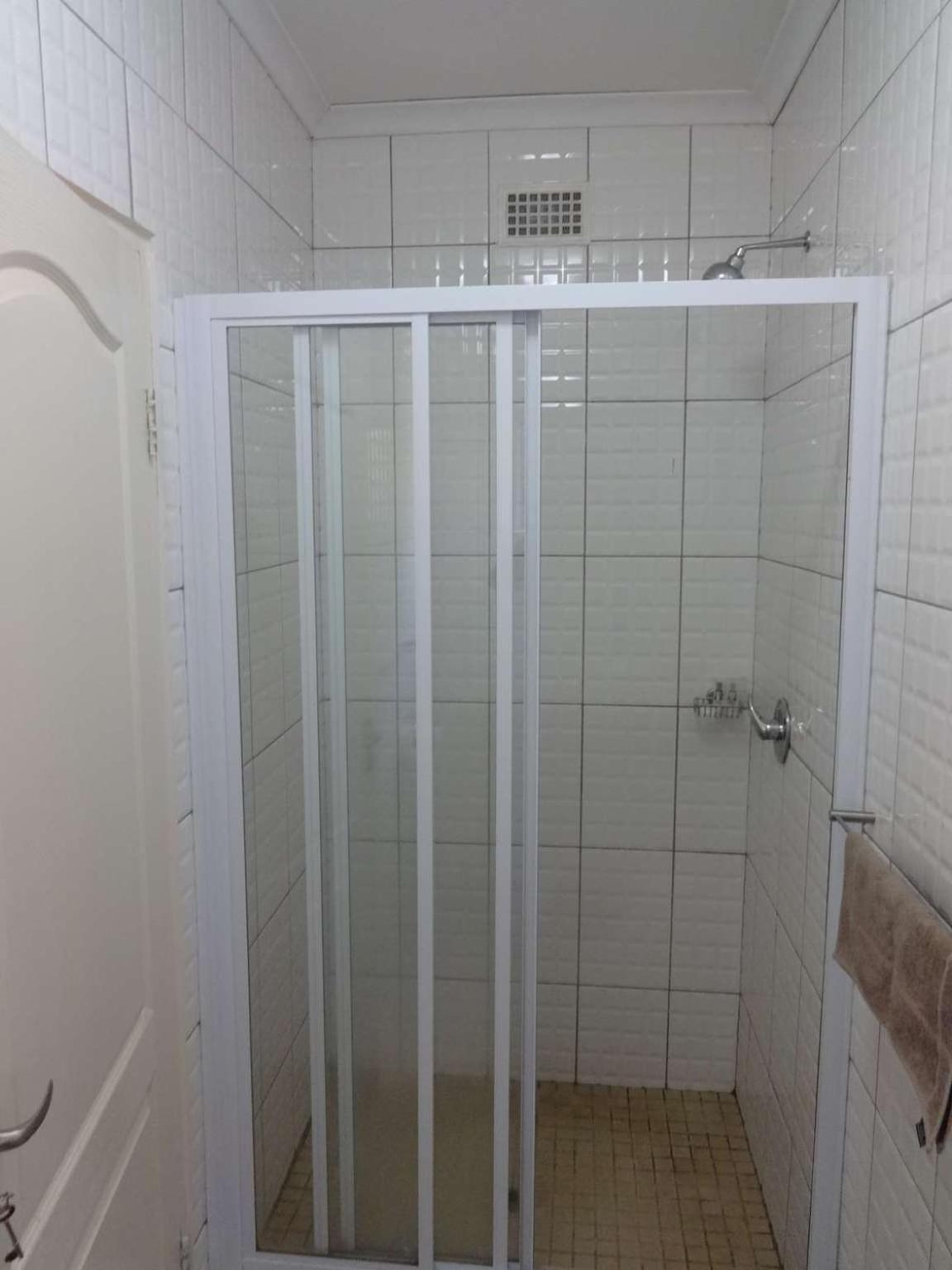 One-Bedroom House - Photo 4