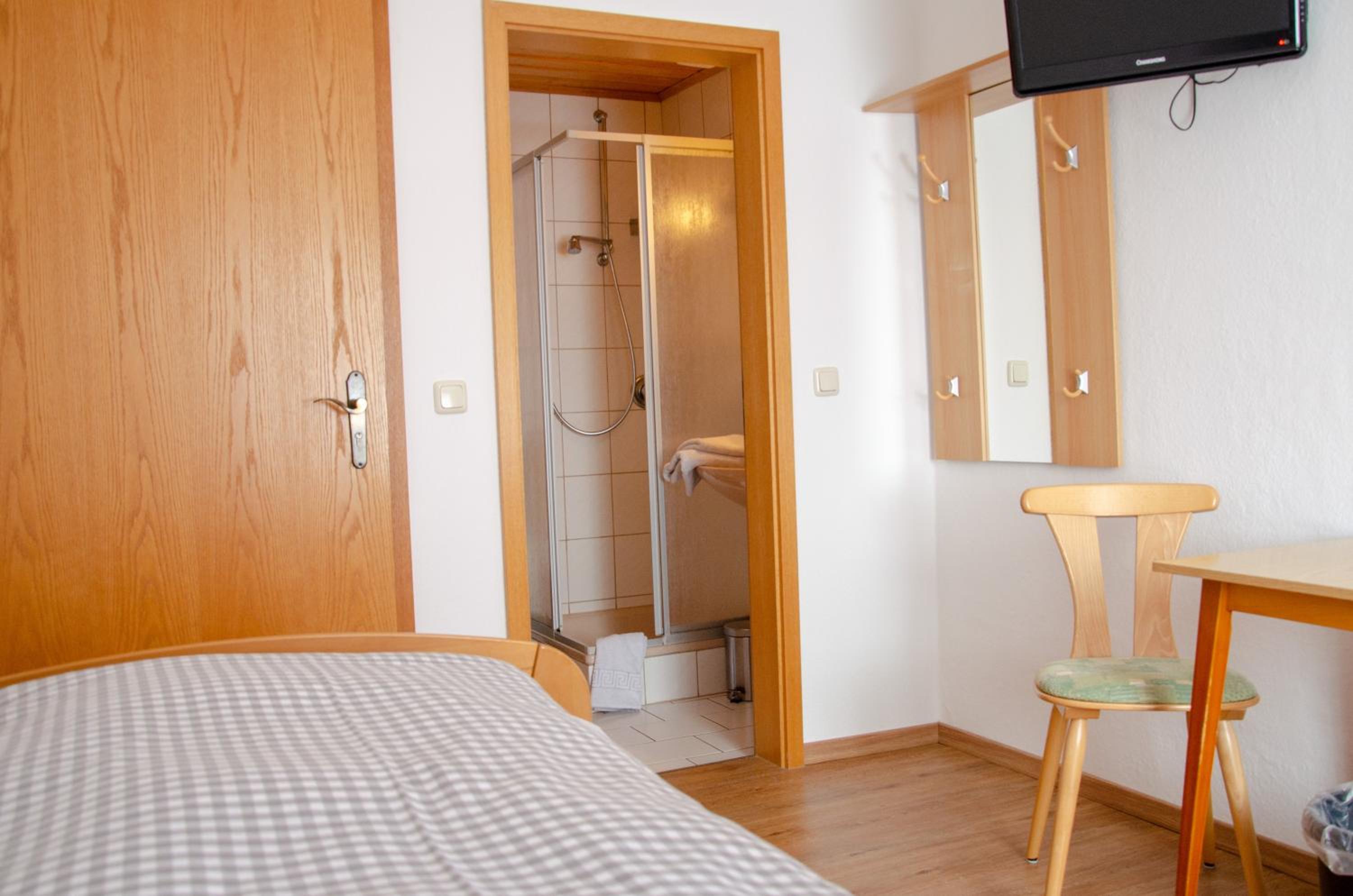 Single Room photo 3