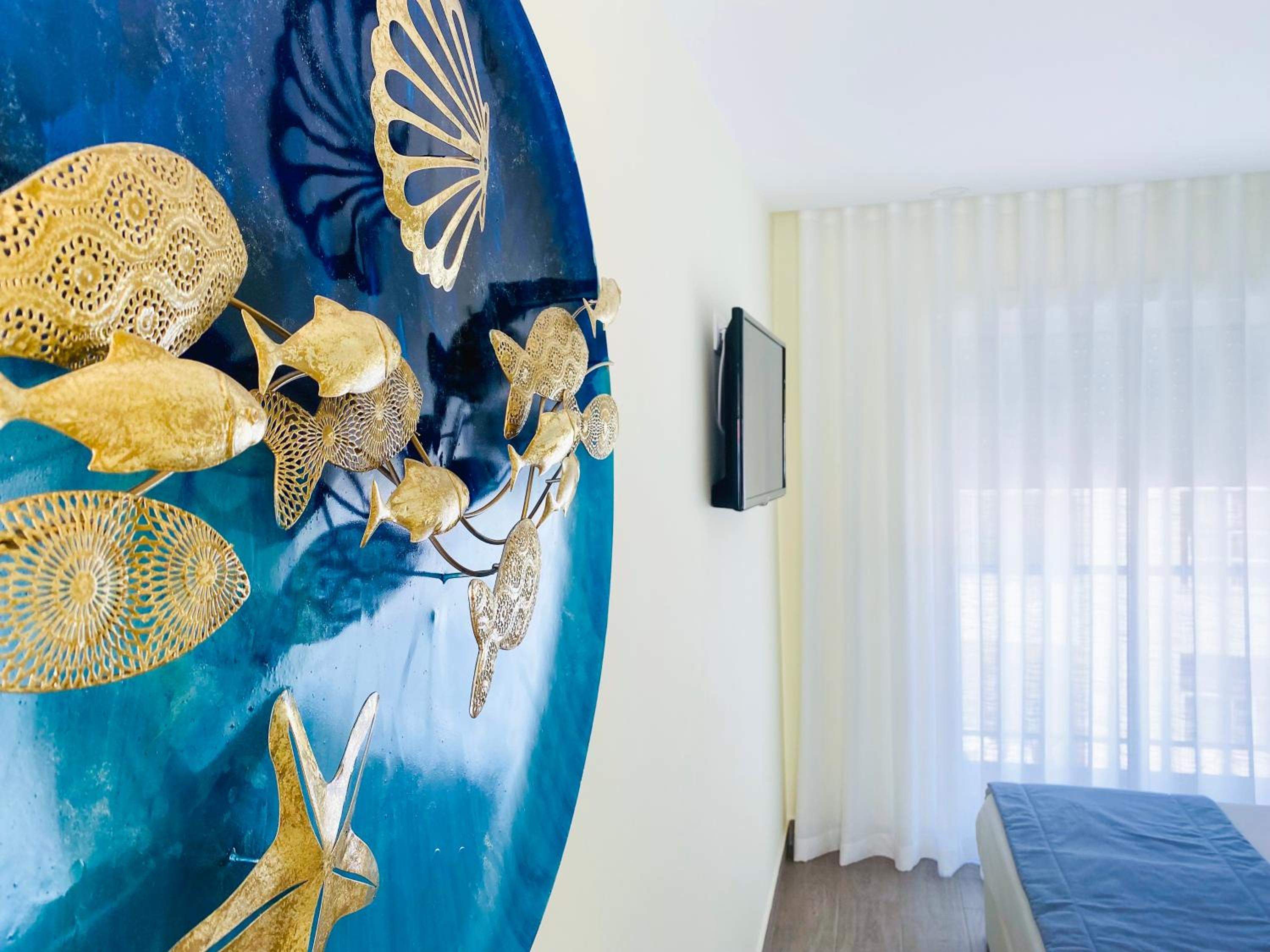 One-Bedroom Apartment - Photo 4