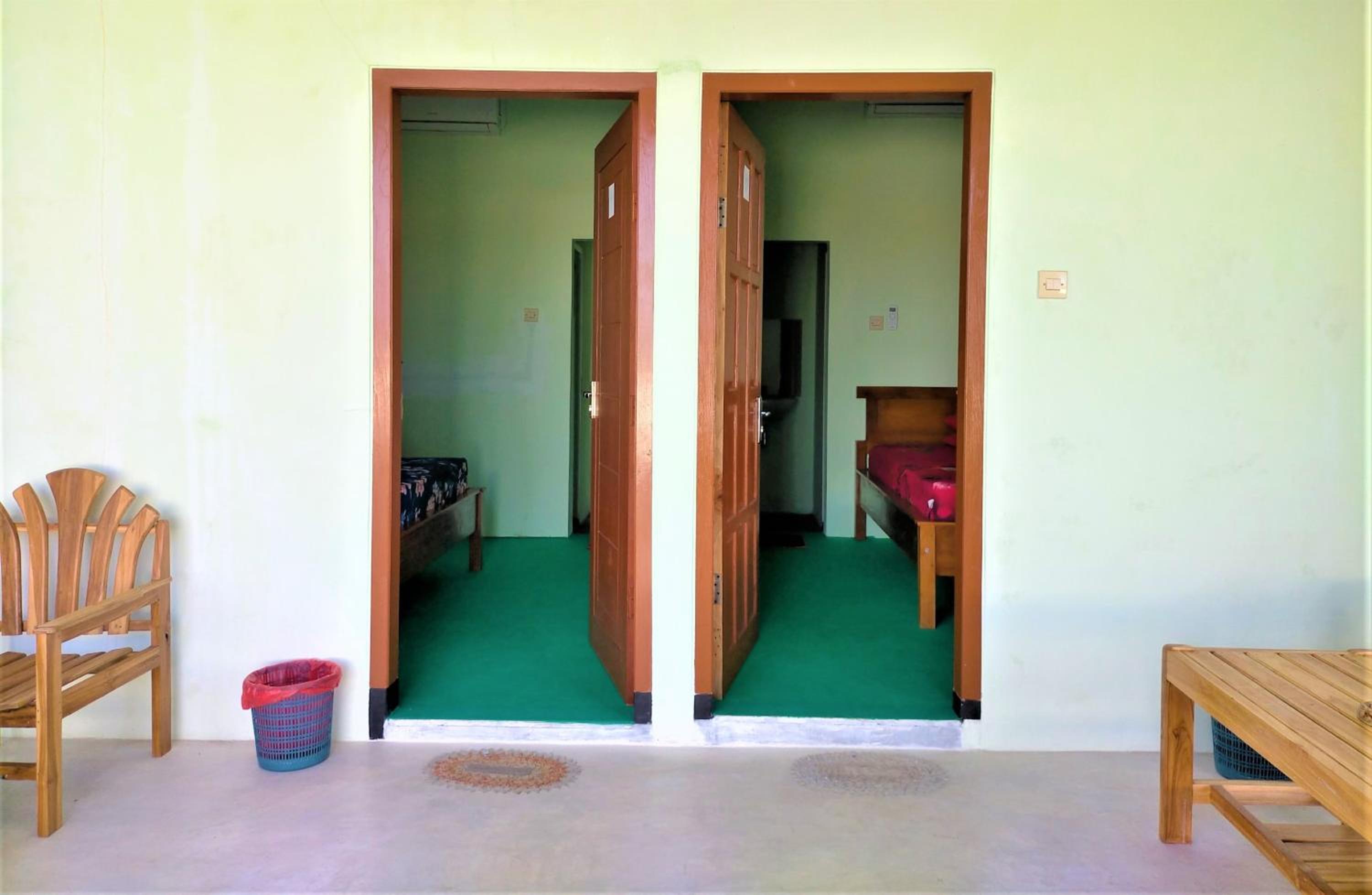Standard Double Room - Photo 11