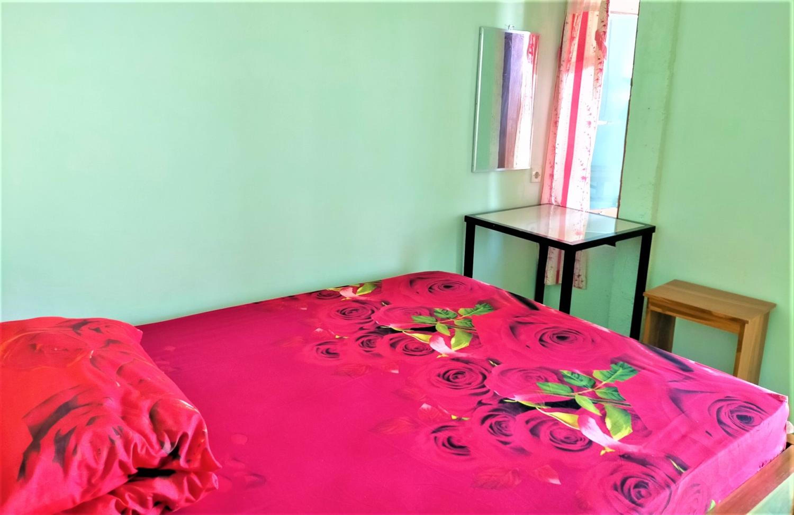 Standard Double Room - Photo 8