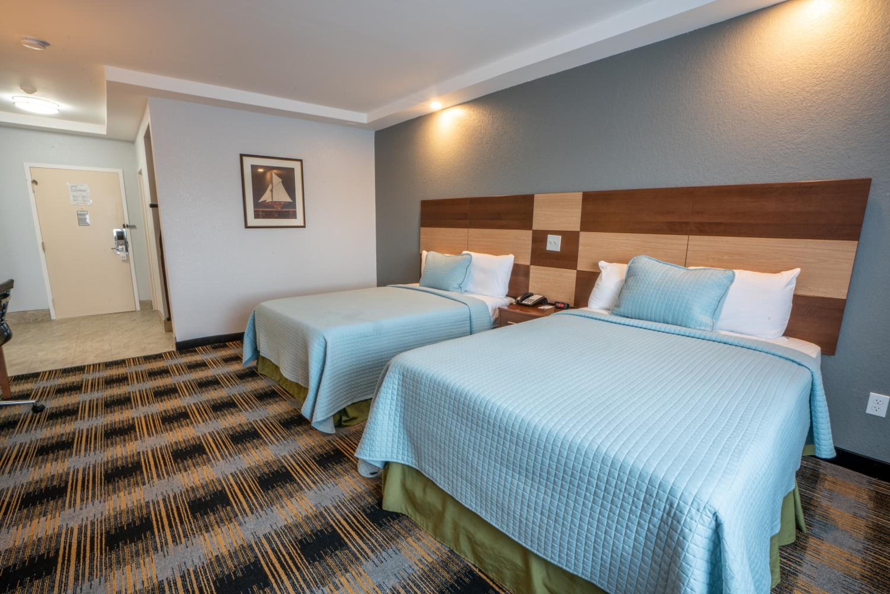 Regency Suite - Photo 1