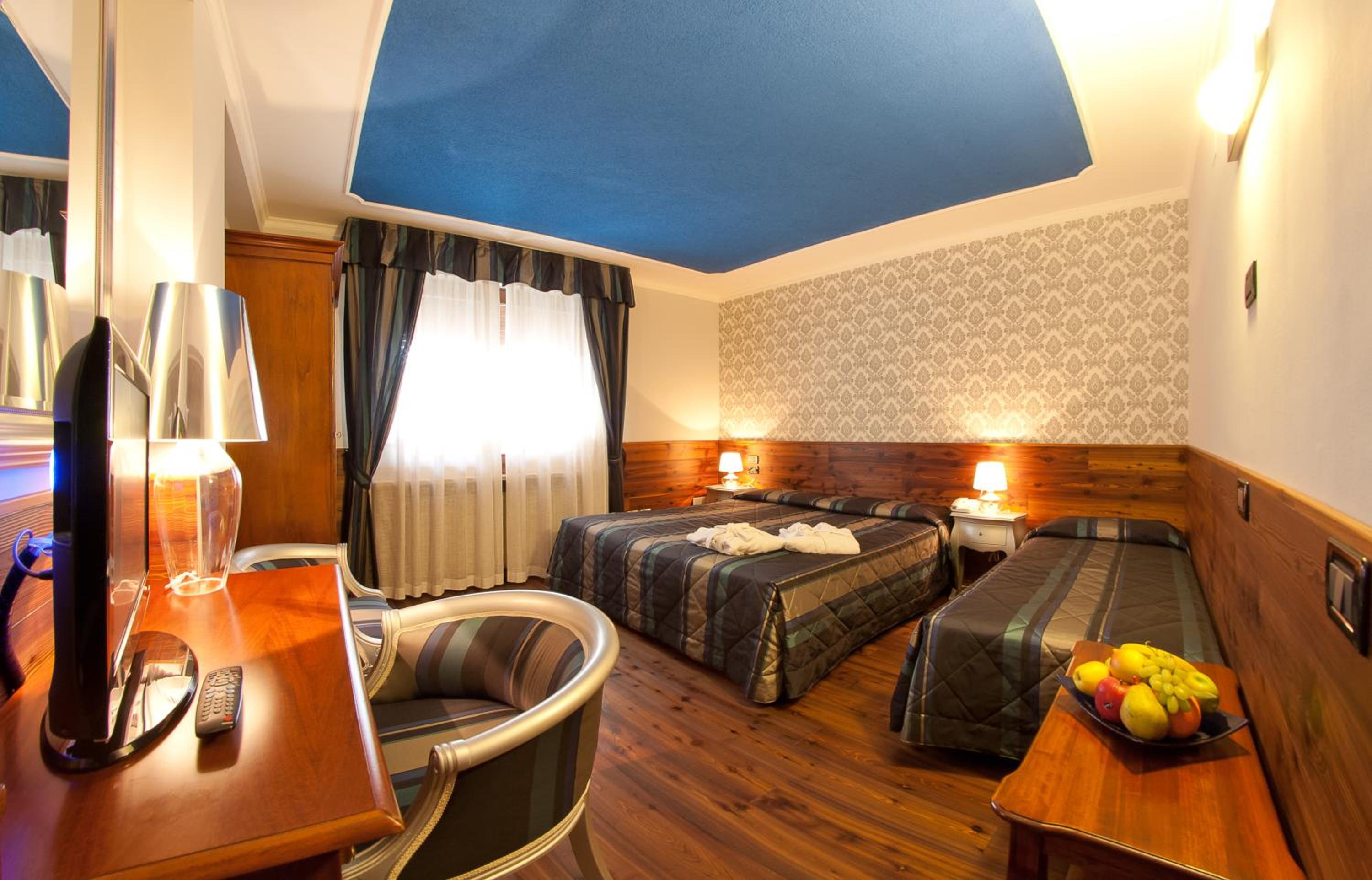 Deluxe Triple Room photo 1