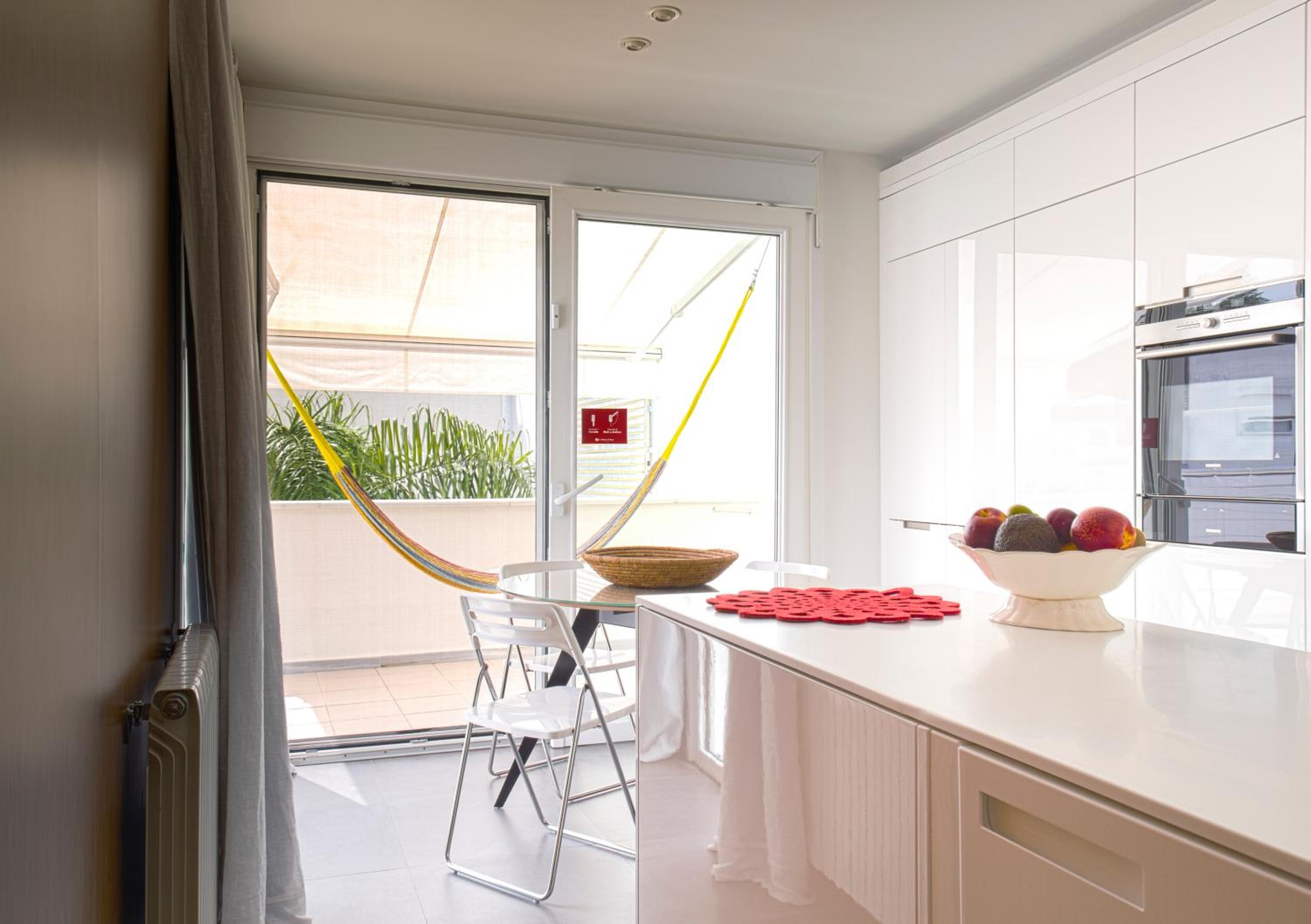Penthouse apartment in suite, one bedroom and private terrace, photo 6