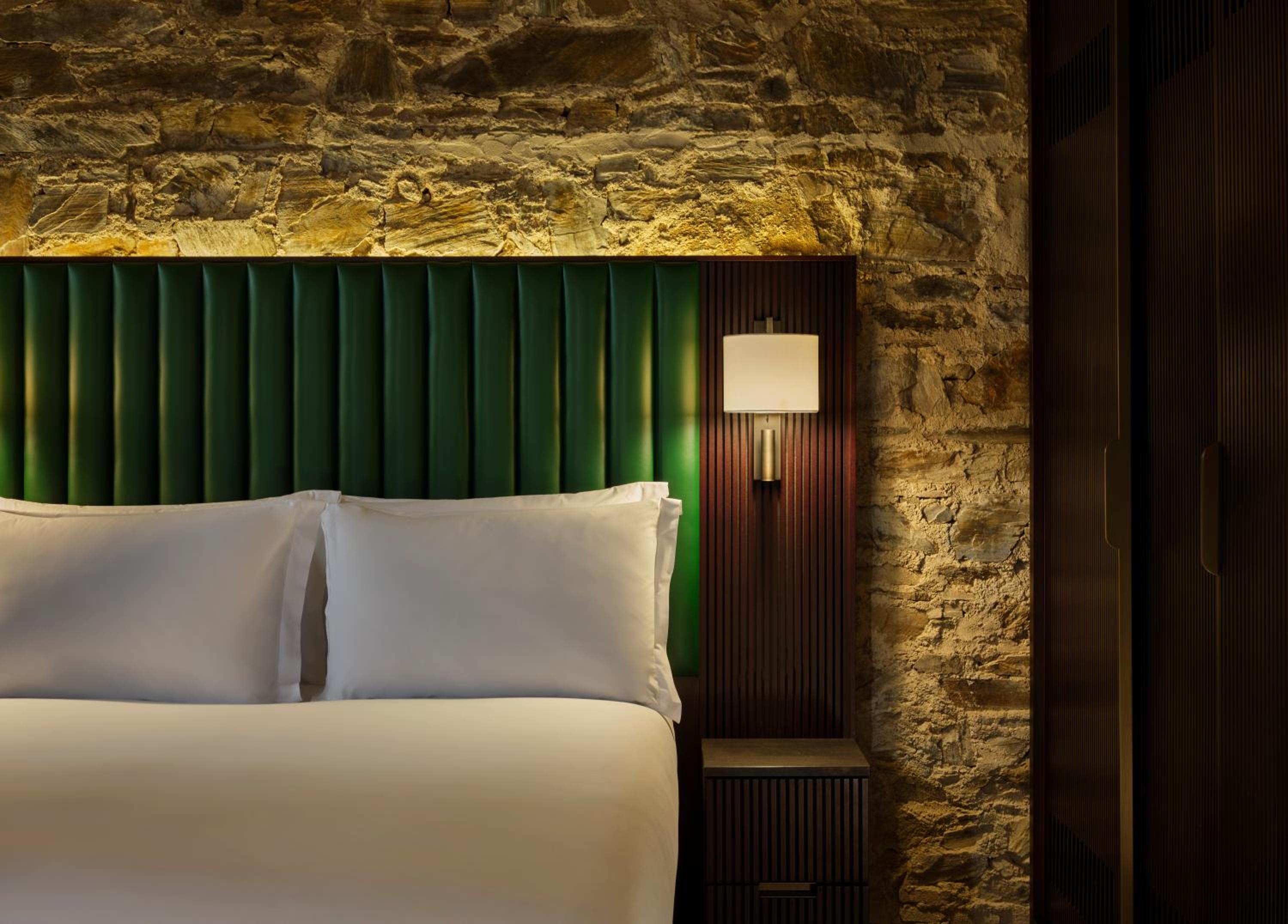Double Room - Photo 6