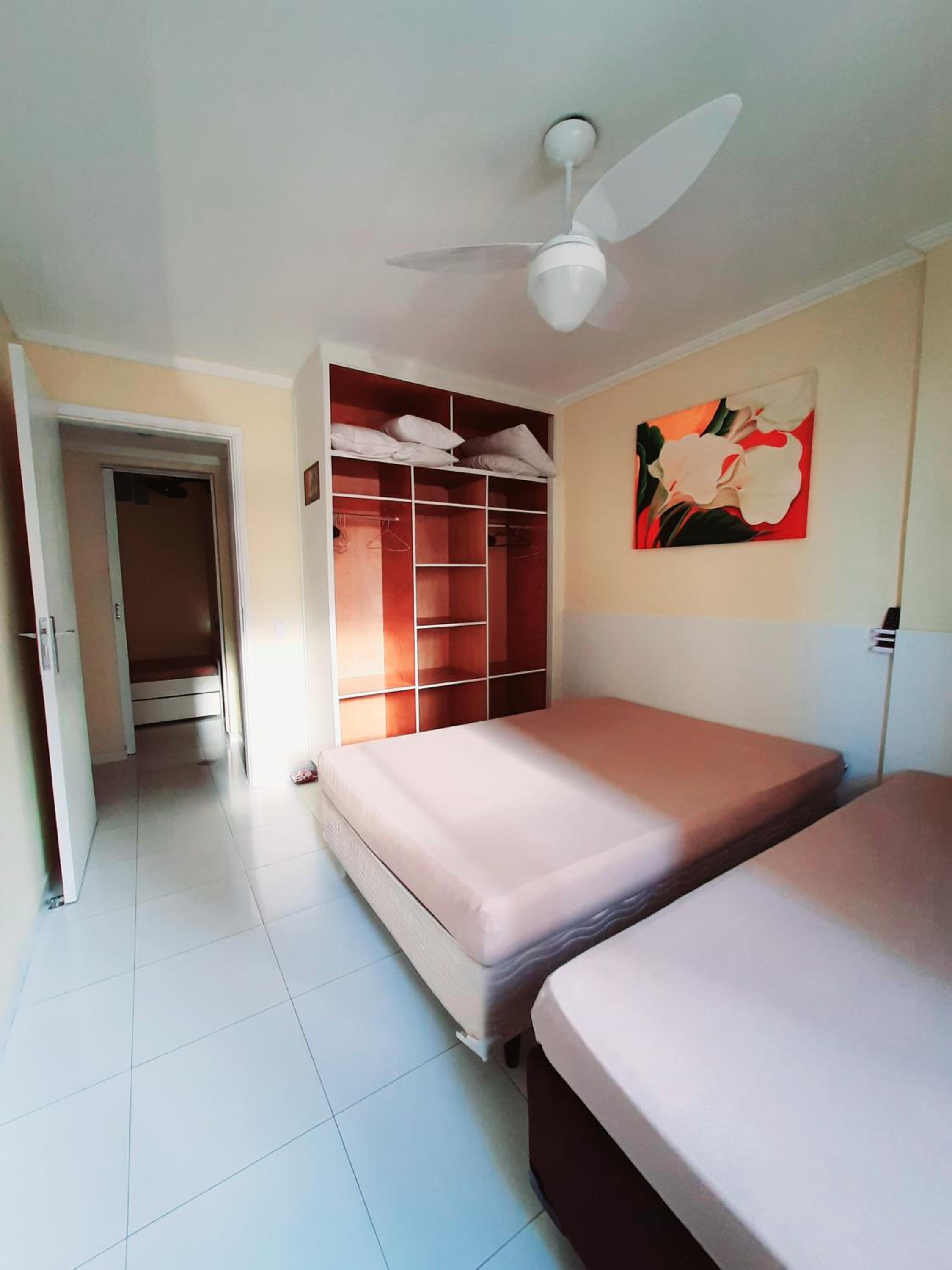 Three-Bedroom Apartment - Photo 8