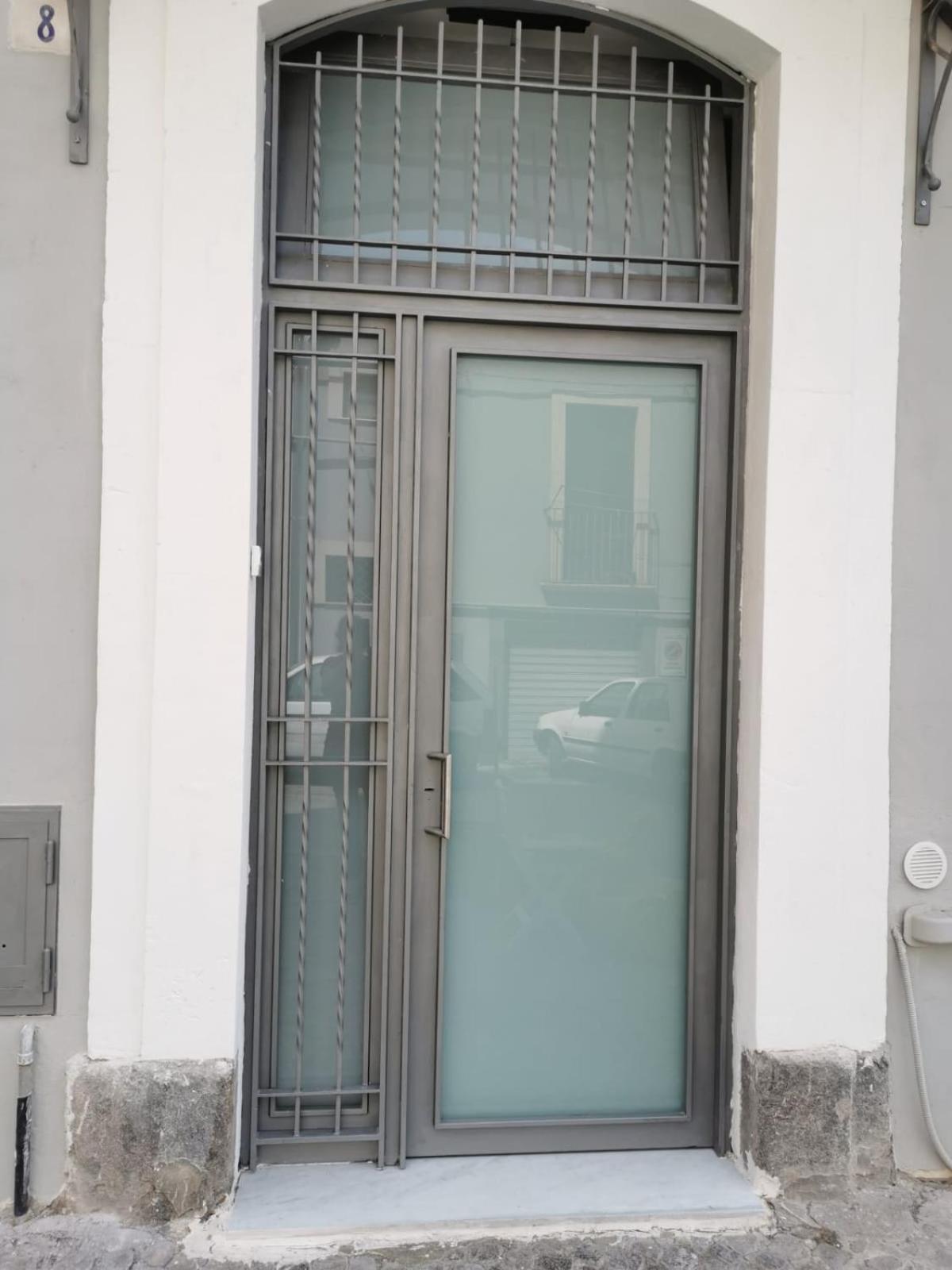 One-Bedroom House - Photo 20