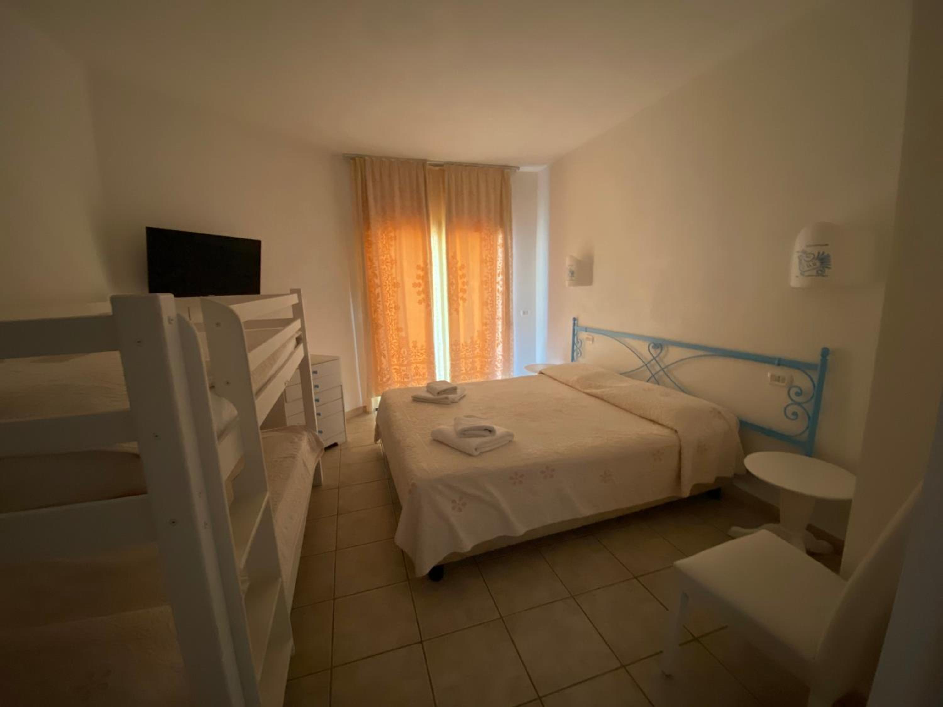 Quadruple Room photo 2